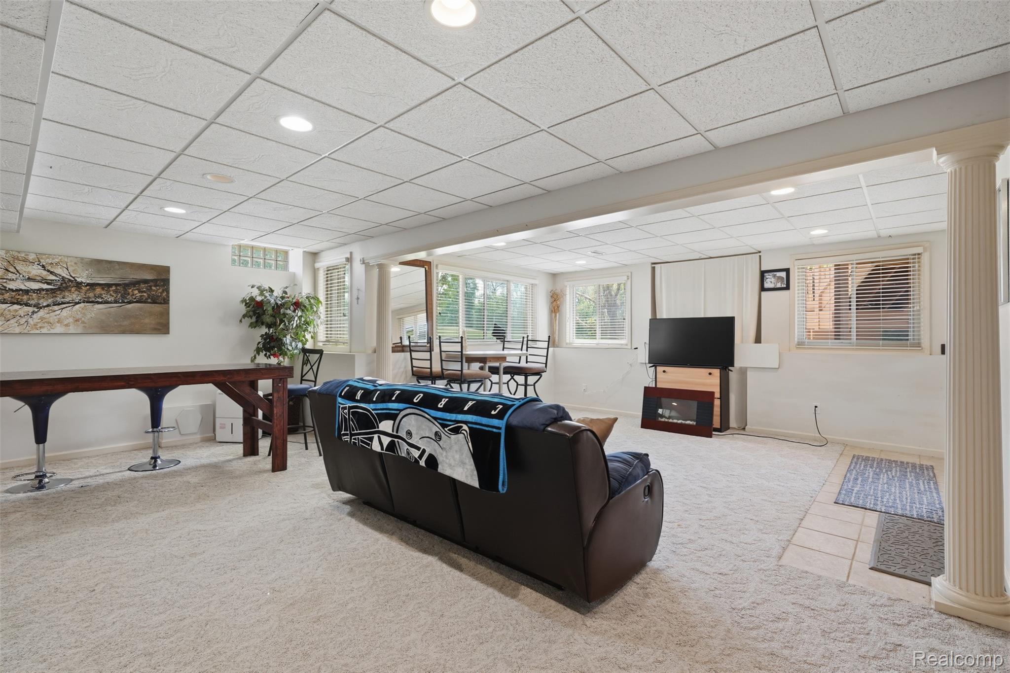 2935 Ivy Hill Drive