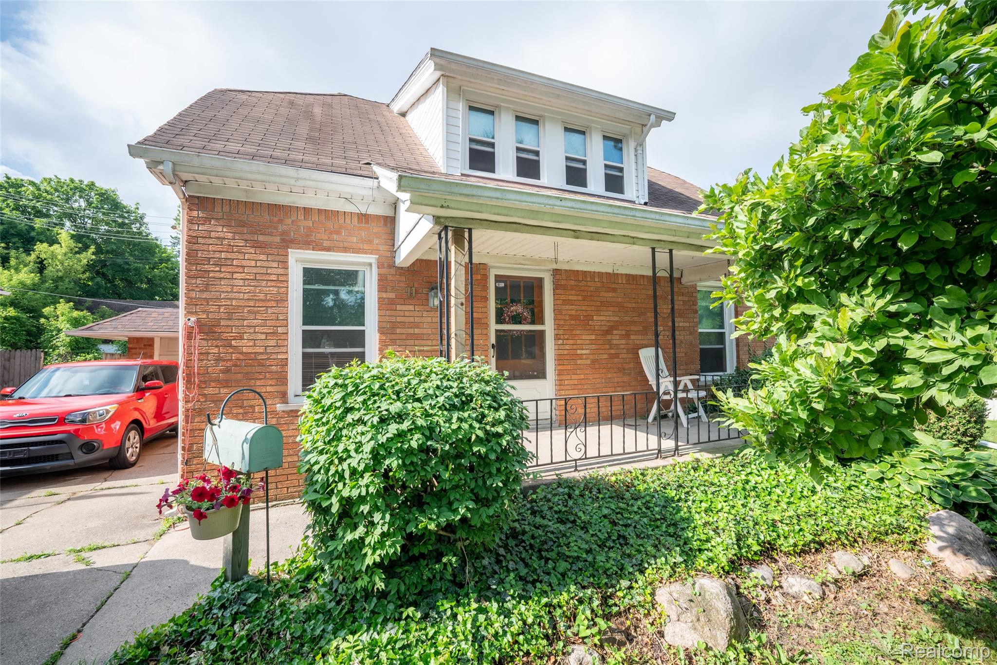 11 Leonore Street