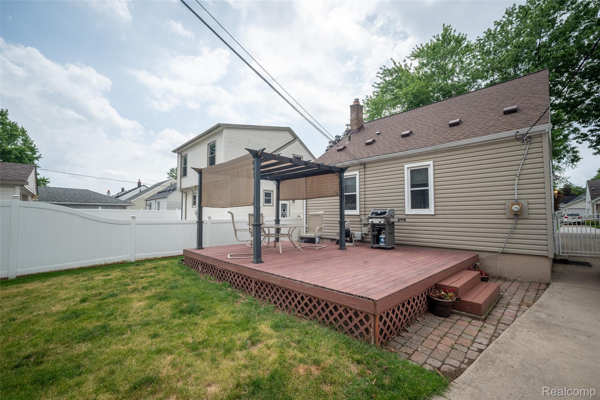 2252 Tyler Avenue