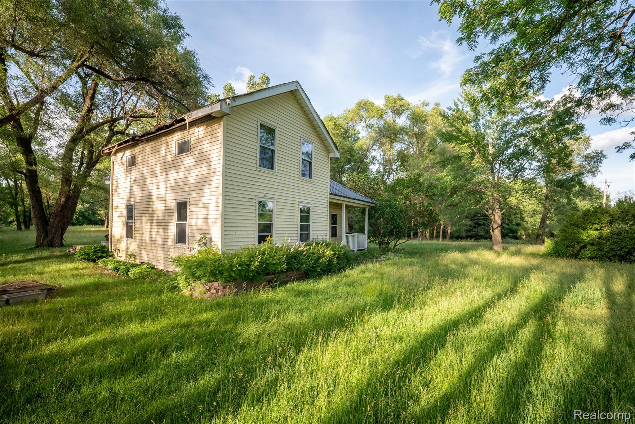 13882 Curtis Road