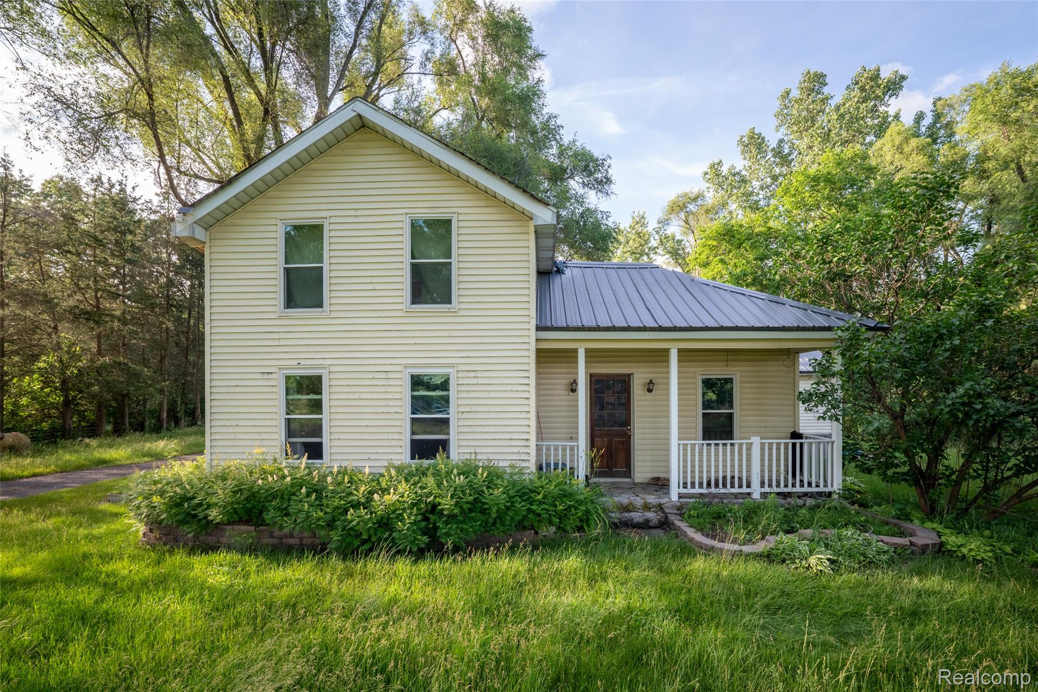 13882 Curtis Road