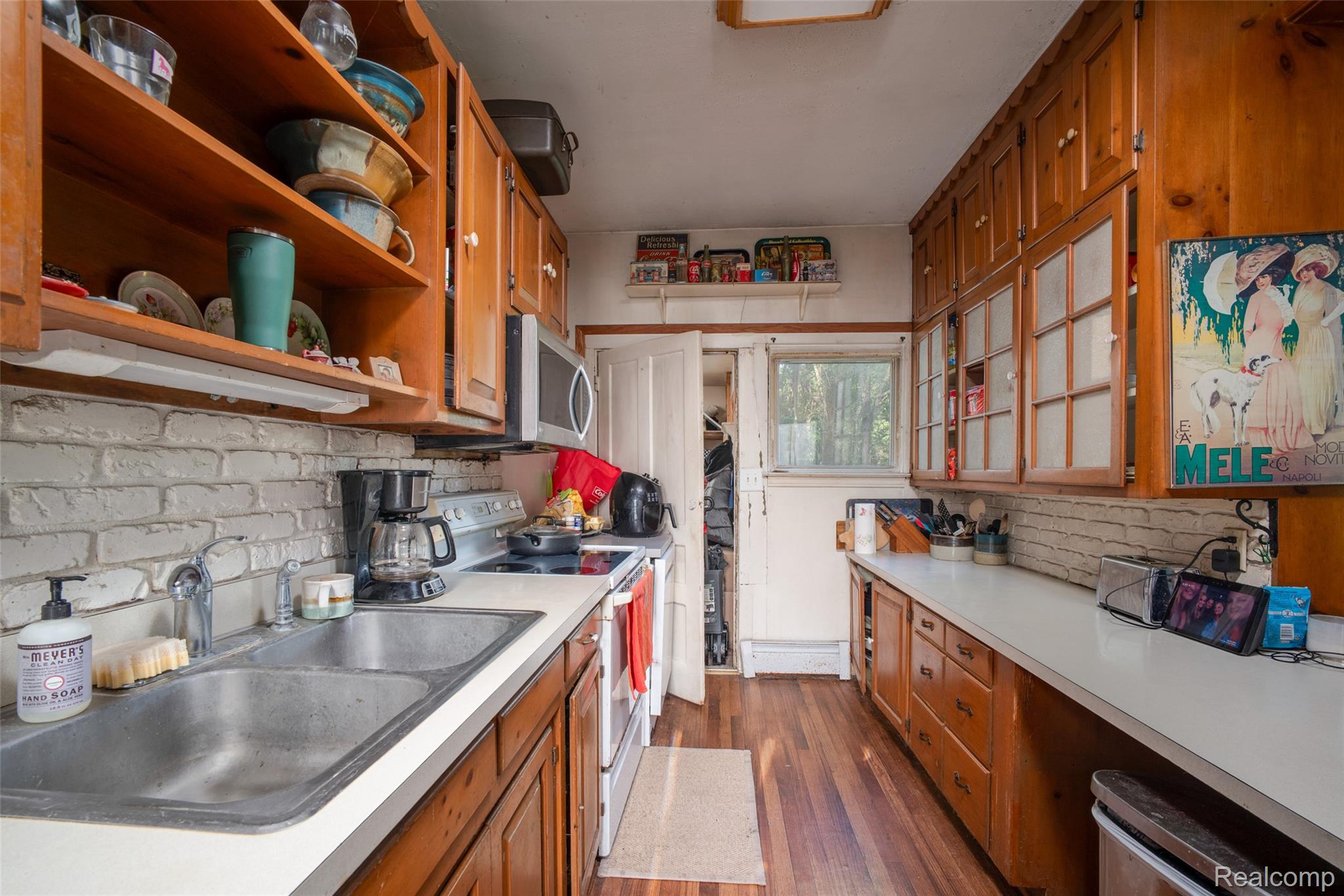 13882 Curtis Road