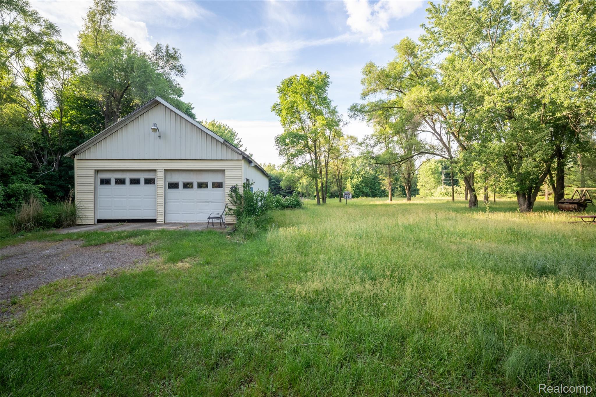 13882 Curtis Road