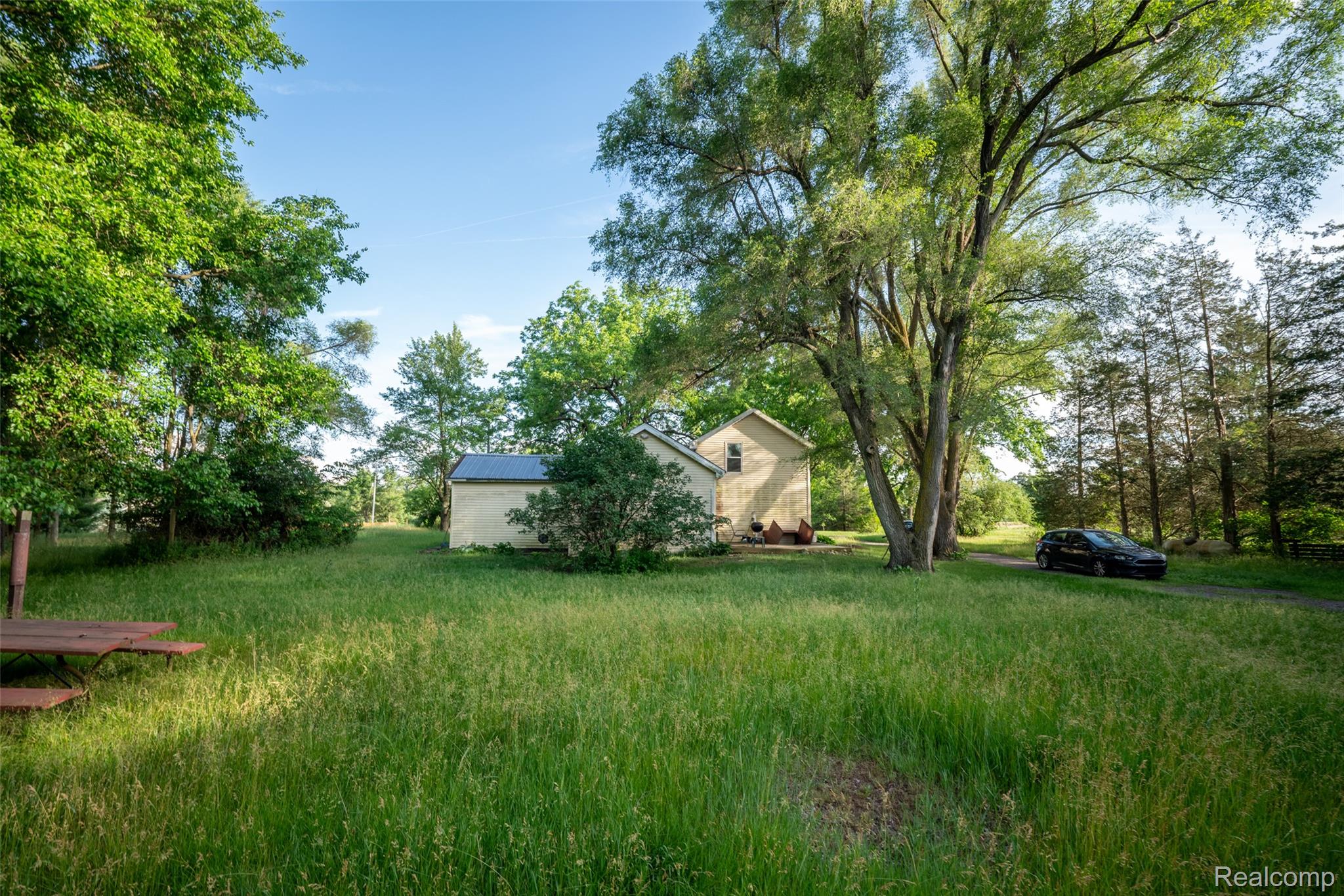 13882 Curtis Road