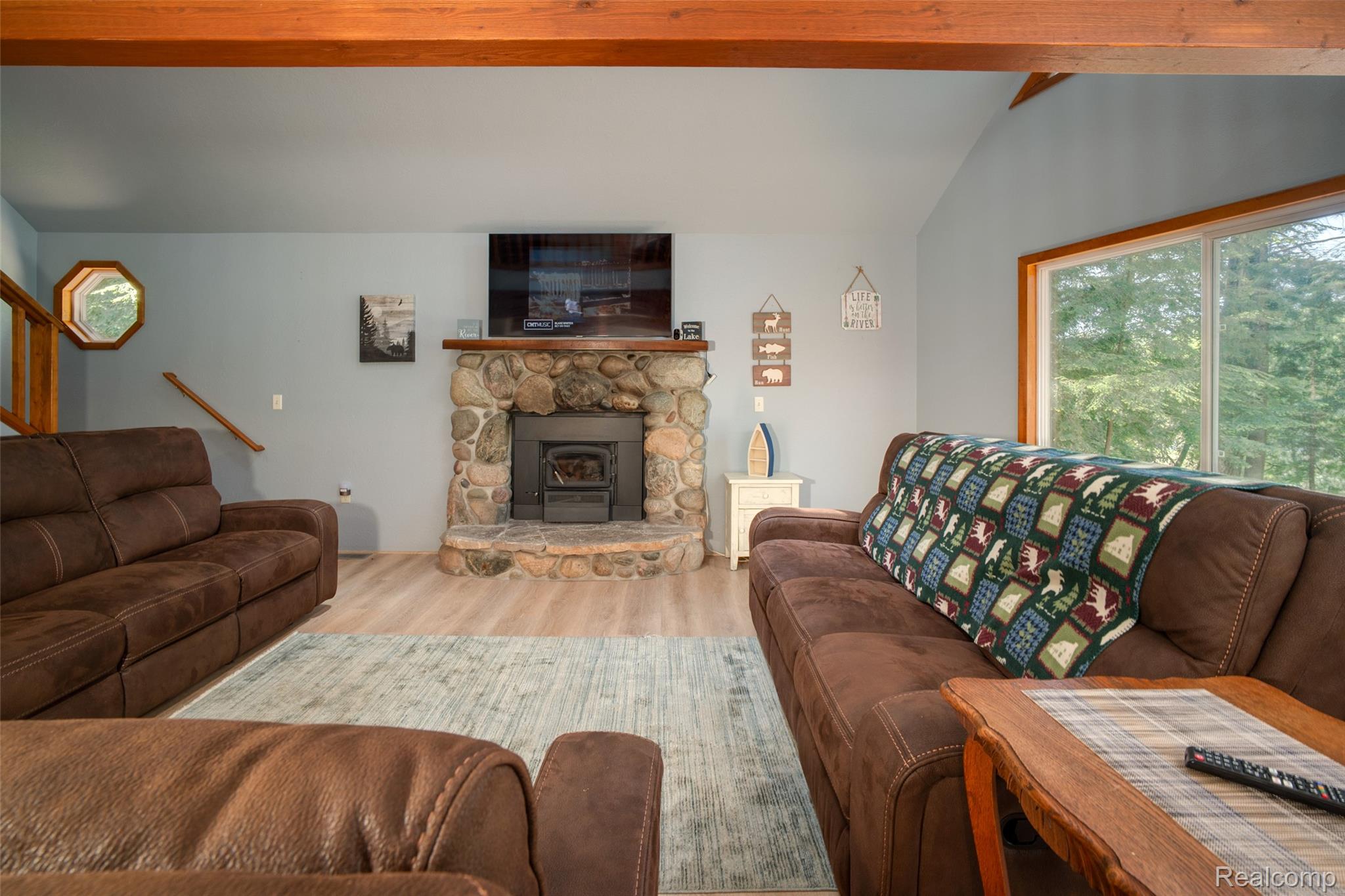 6954 AARWOOD Trail NW
