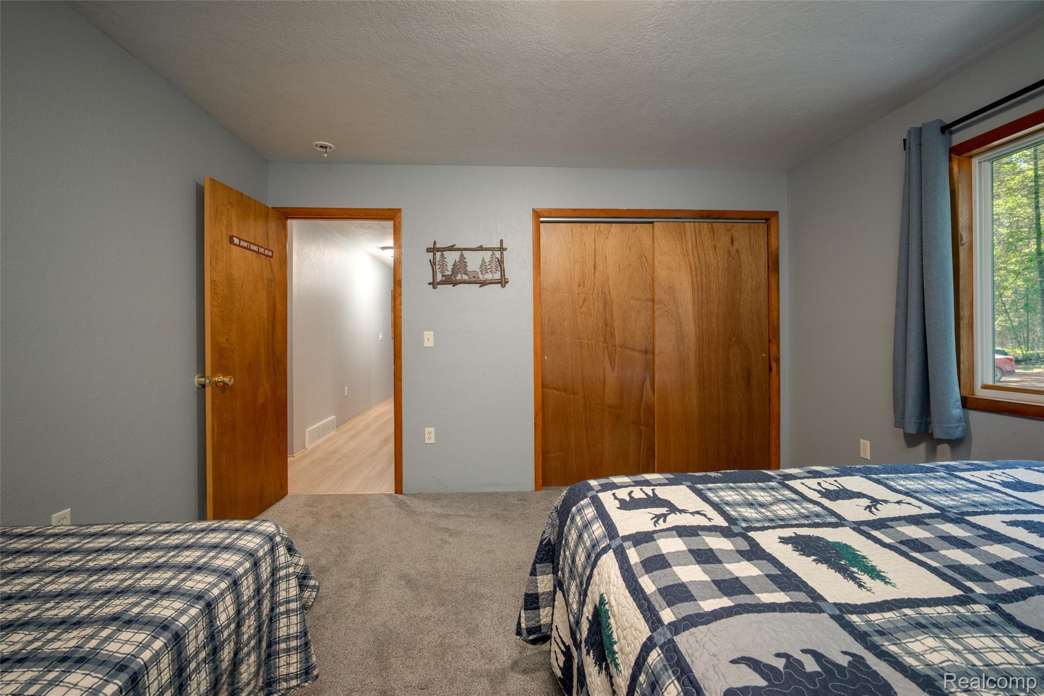 6954 AARWOOD Trail NW