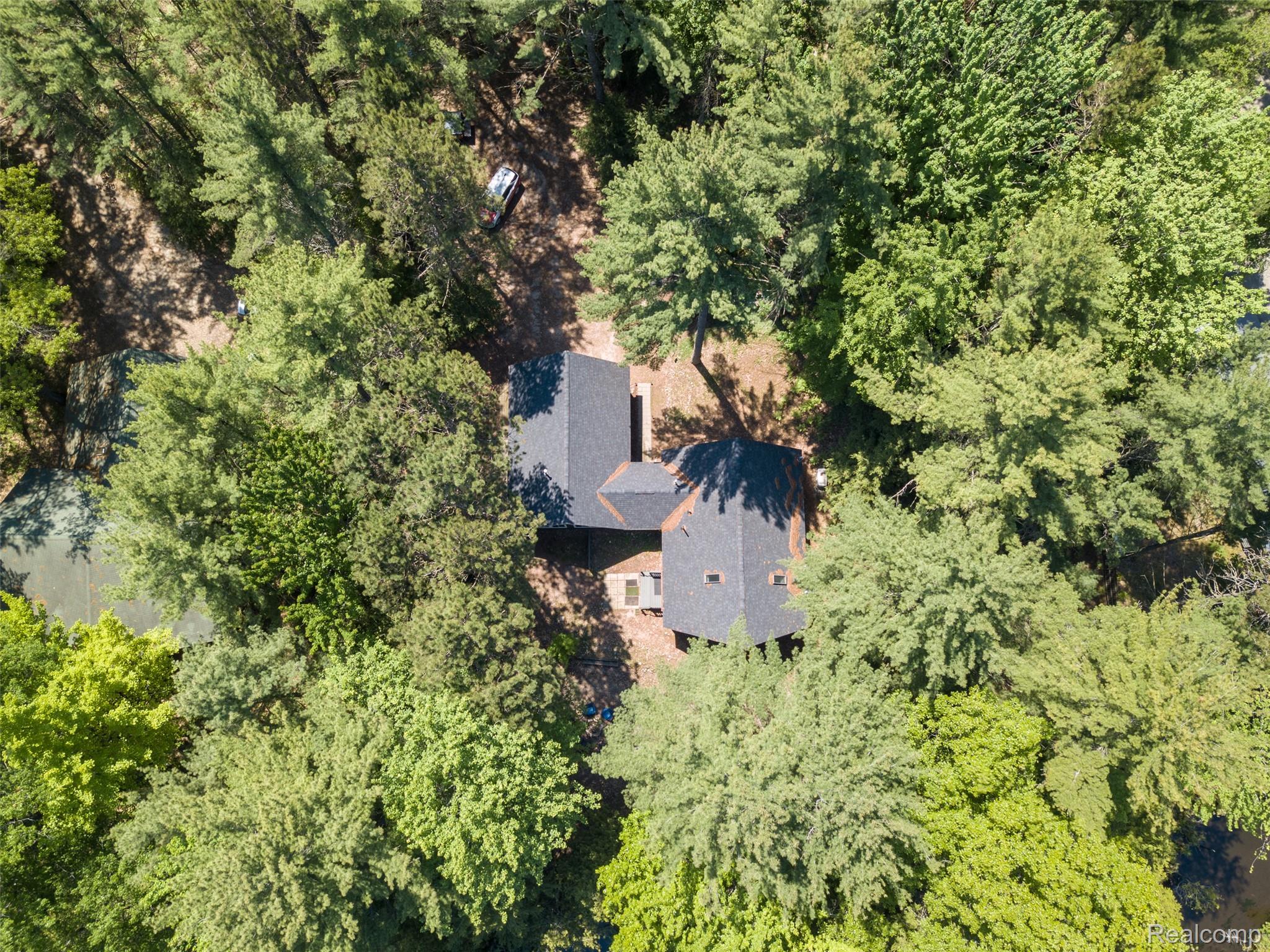 6954 AARWOOD Trail NW