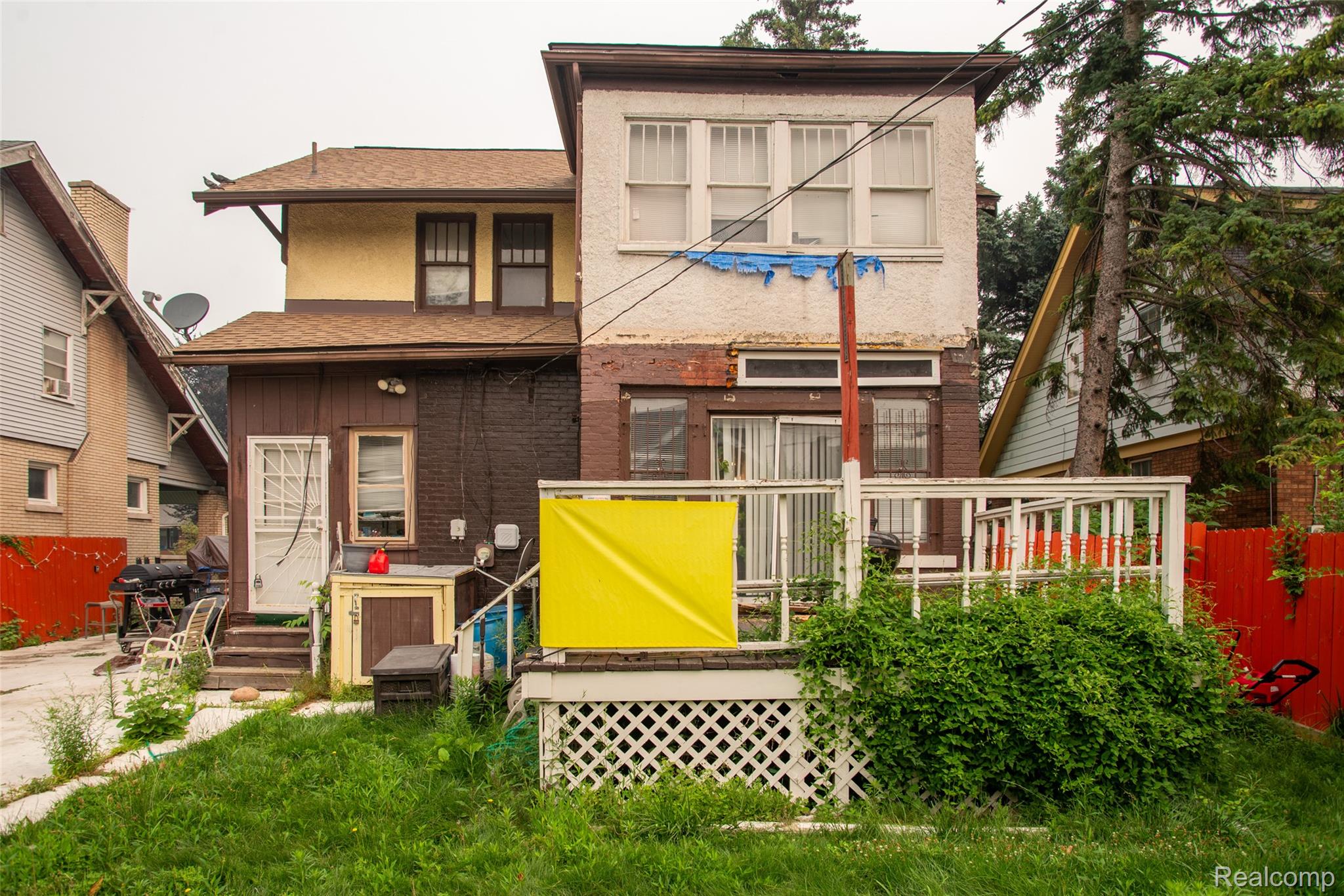 123 Moss Street