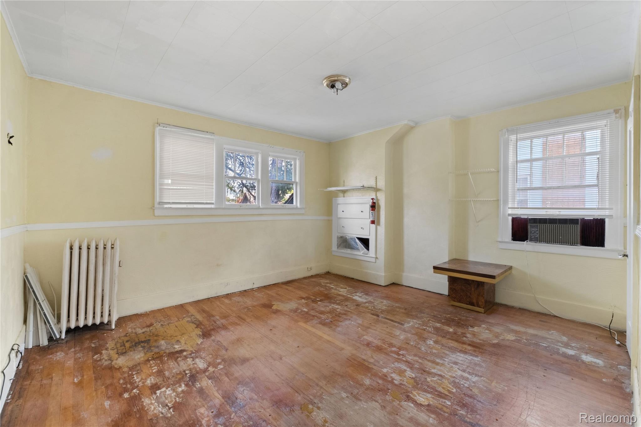 123 Moss Street