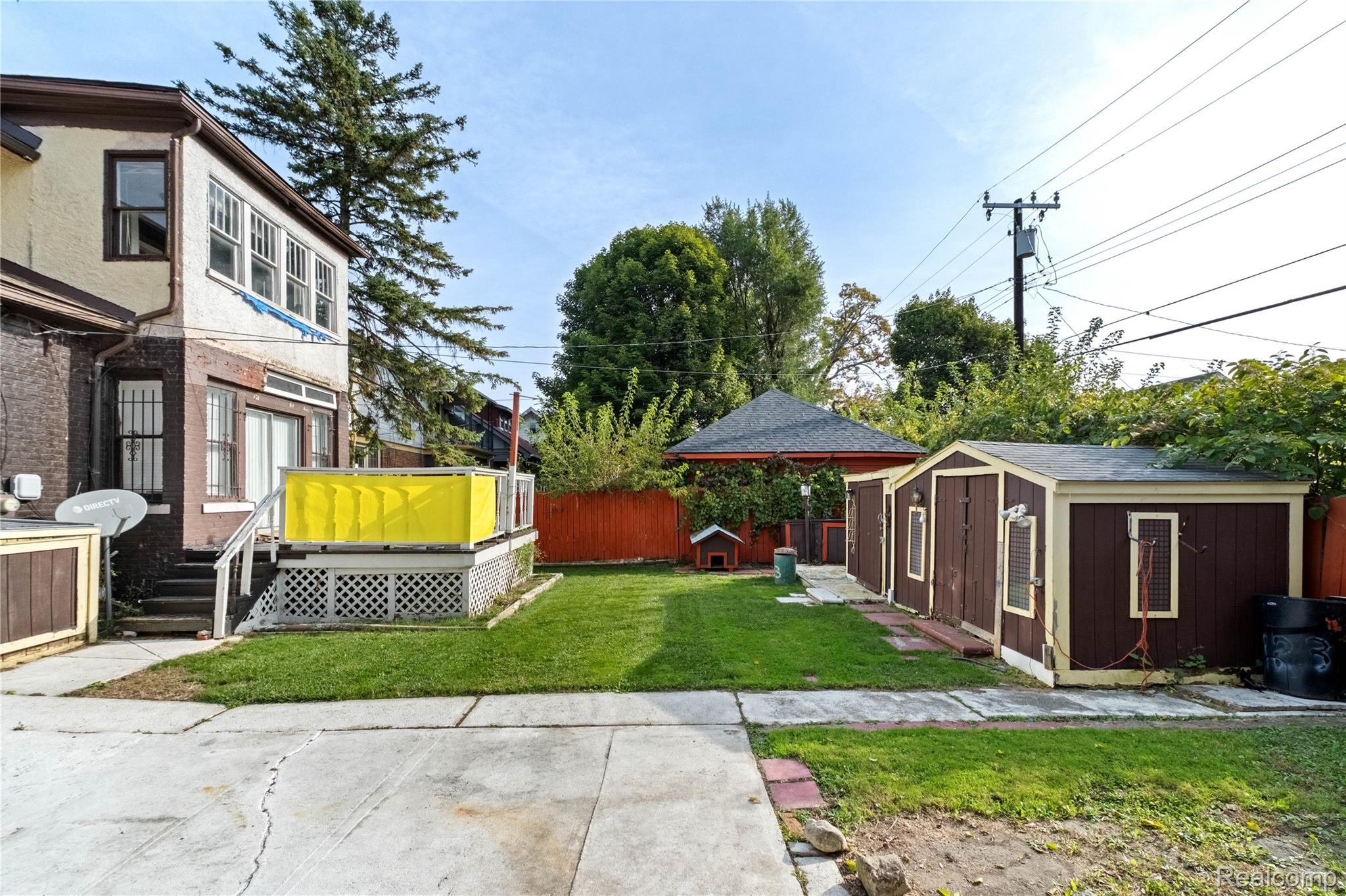 123 Moss Street