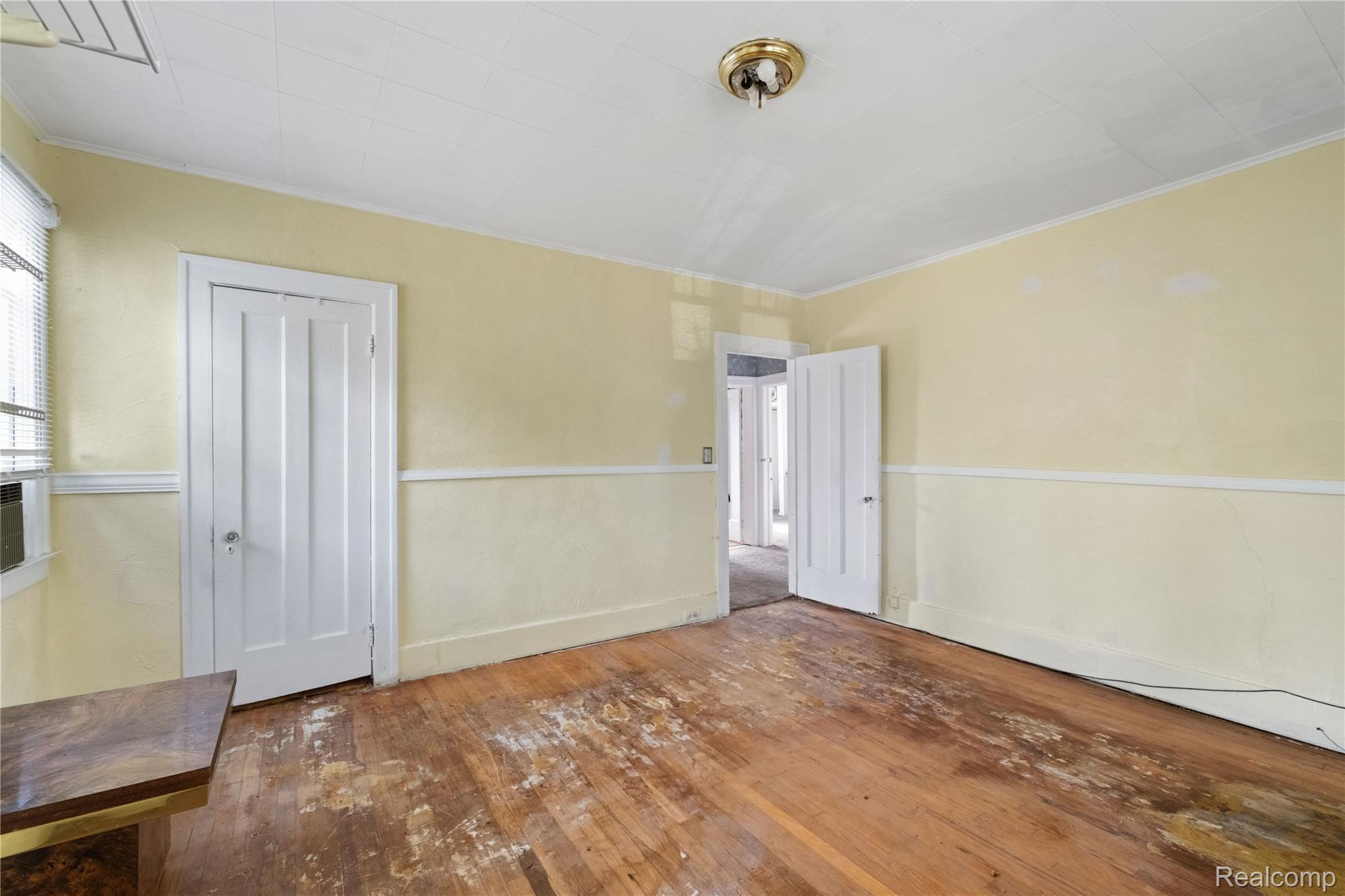 123 Moss Street