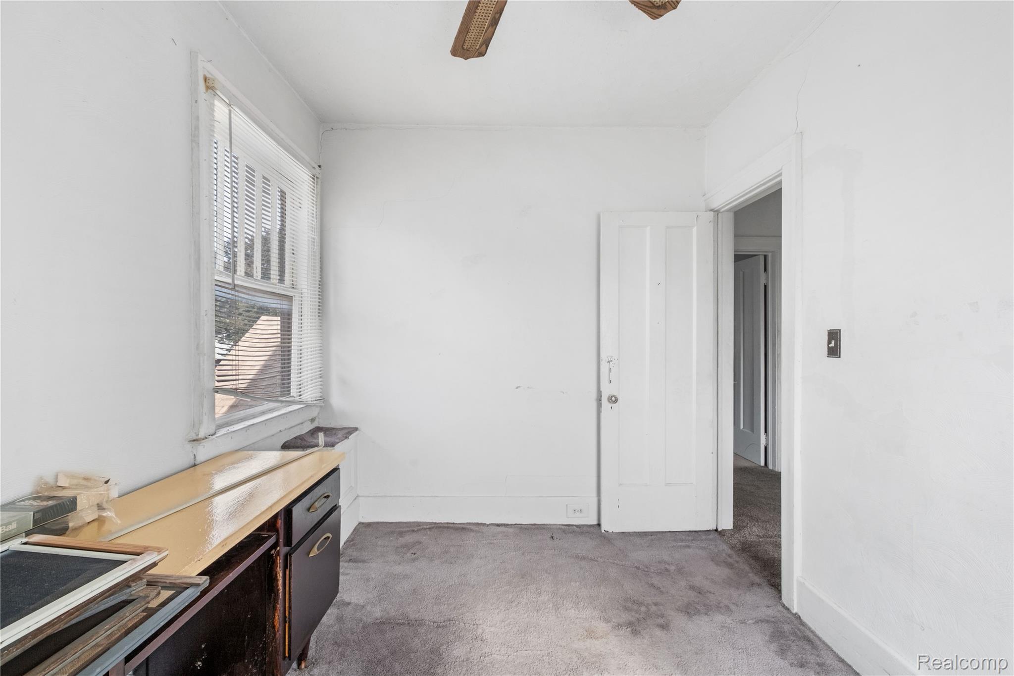 123 Moss Street