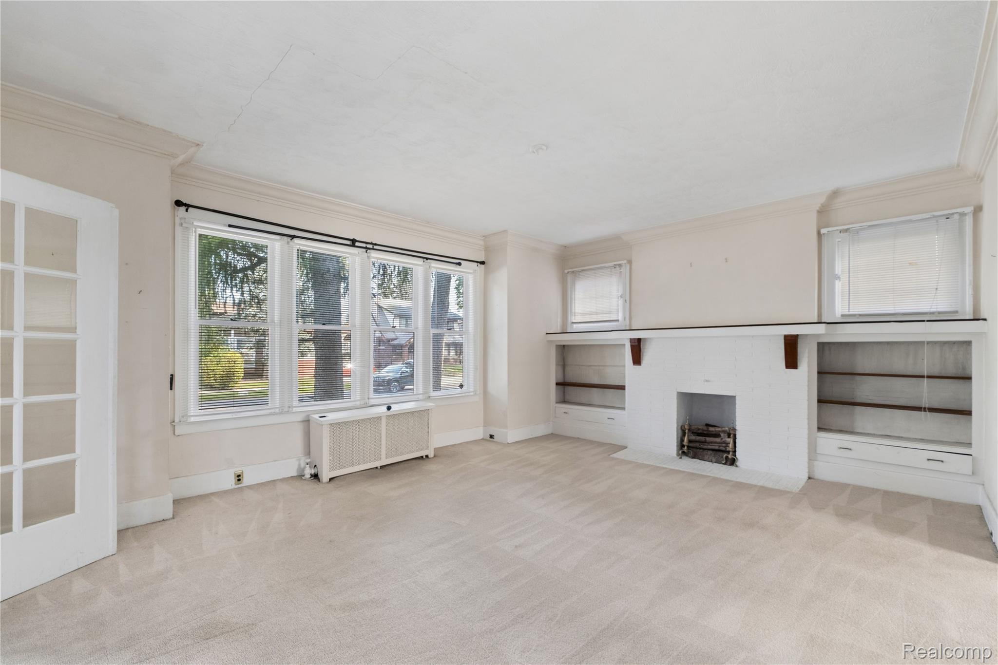 123 Moss Street