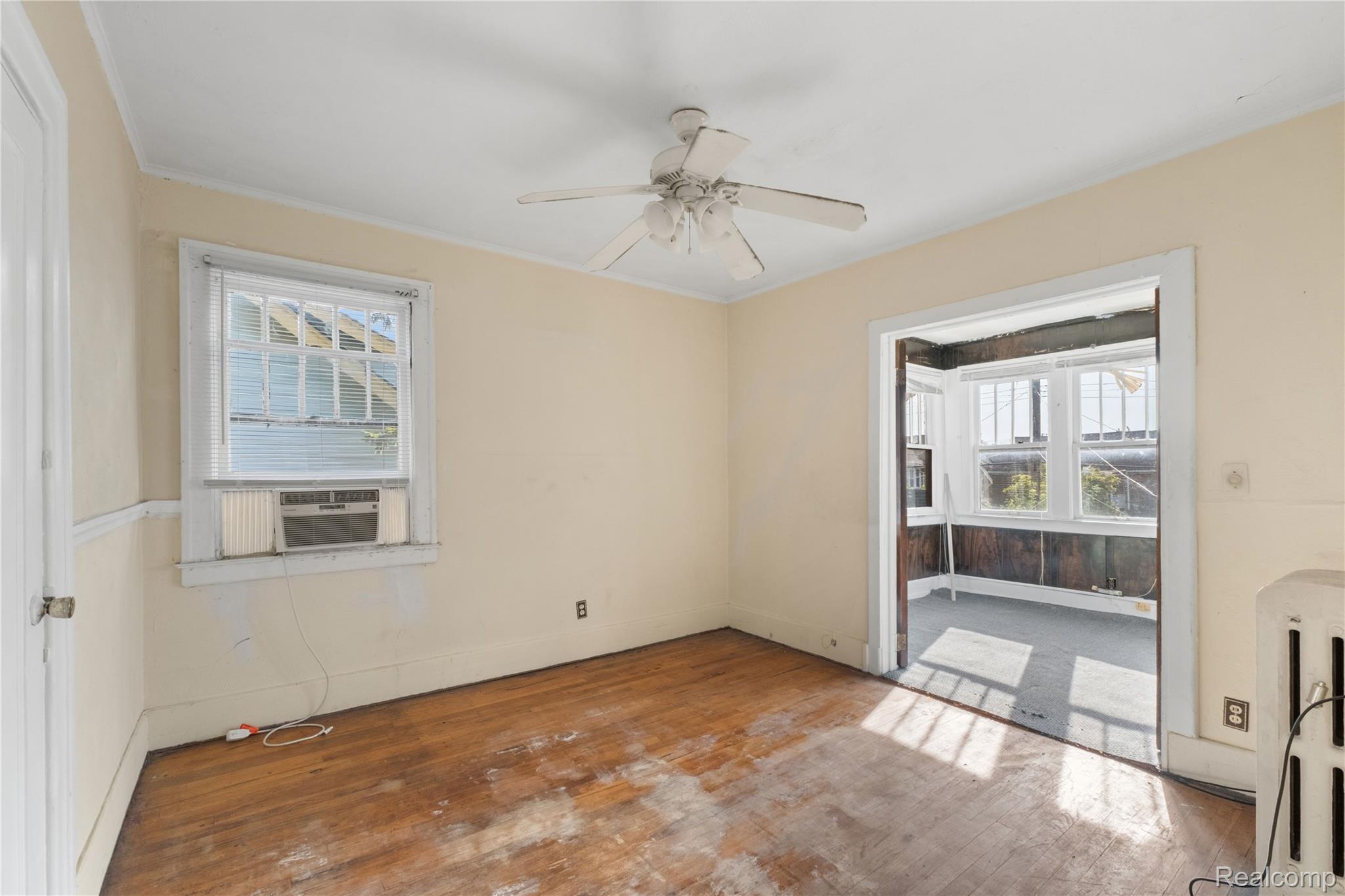 123 Moss Street
