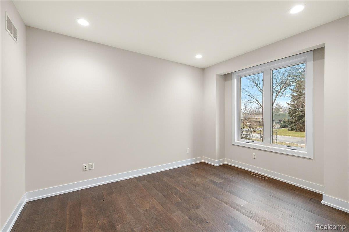 2921 Walsh Drive
