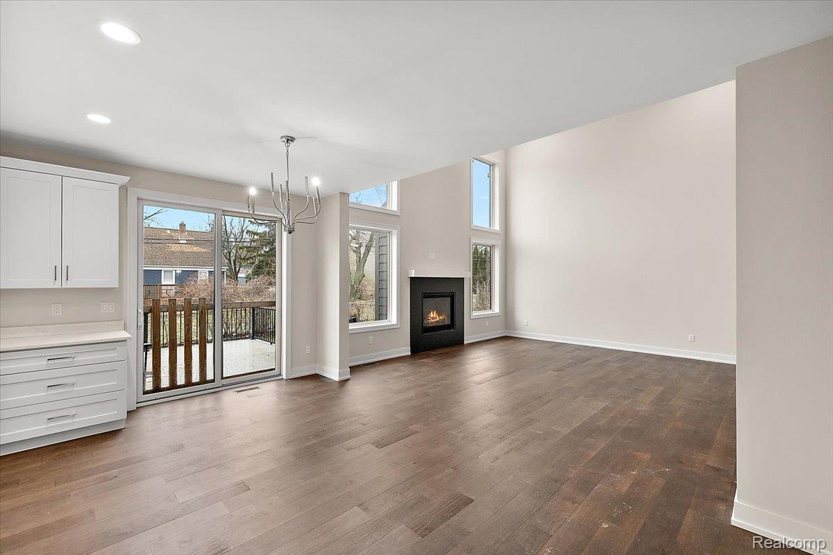 2921 Walsh Drive