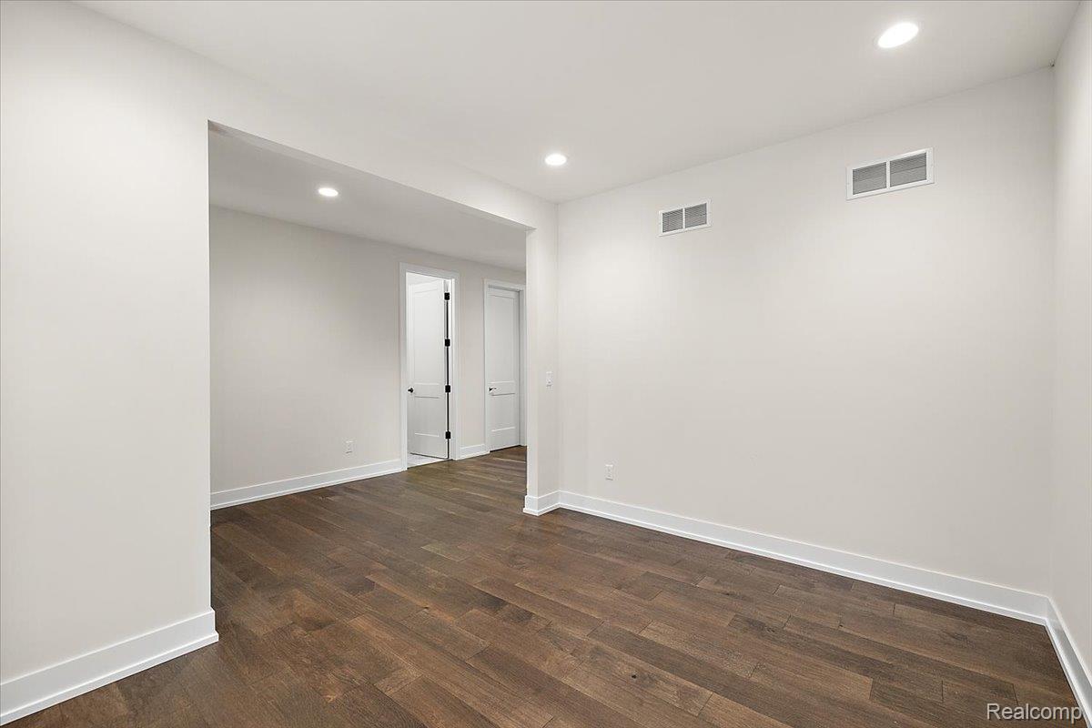 2911 Walsh Drive