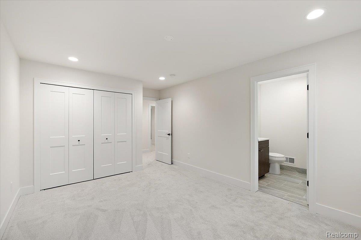 2911 Walsh Drive