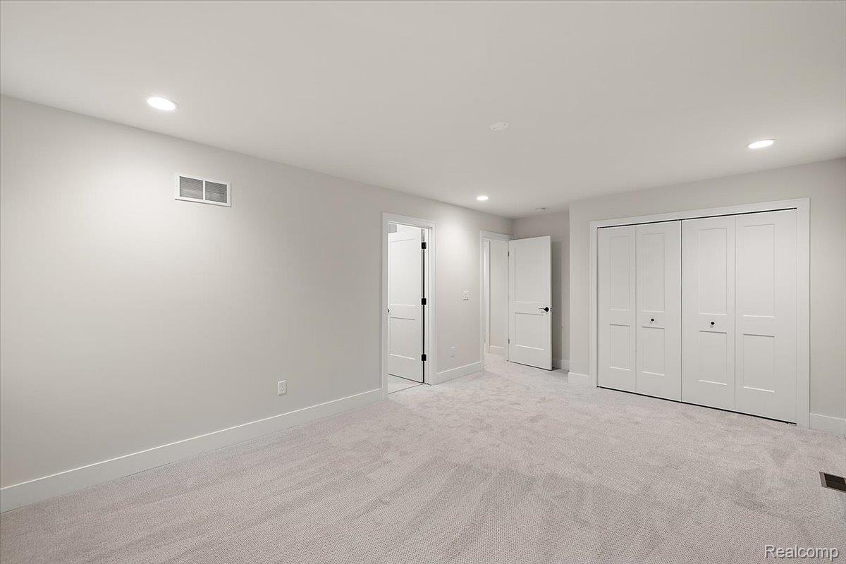 2911 Walsh Drive