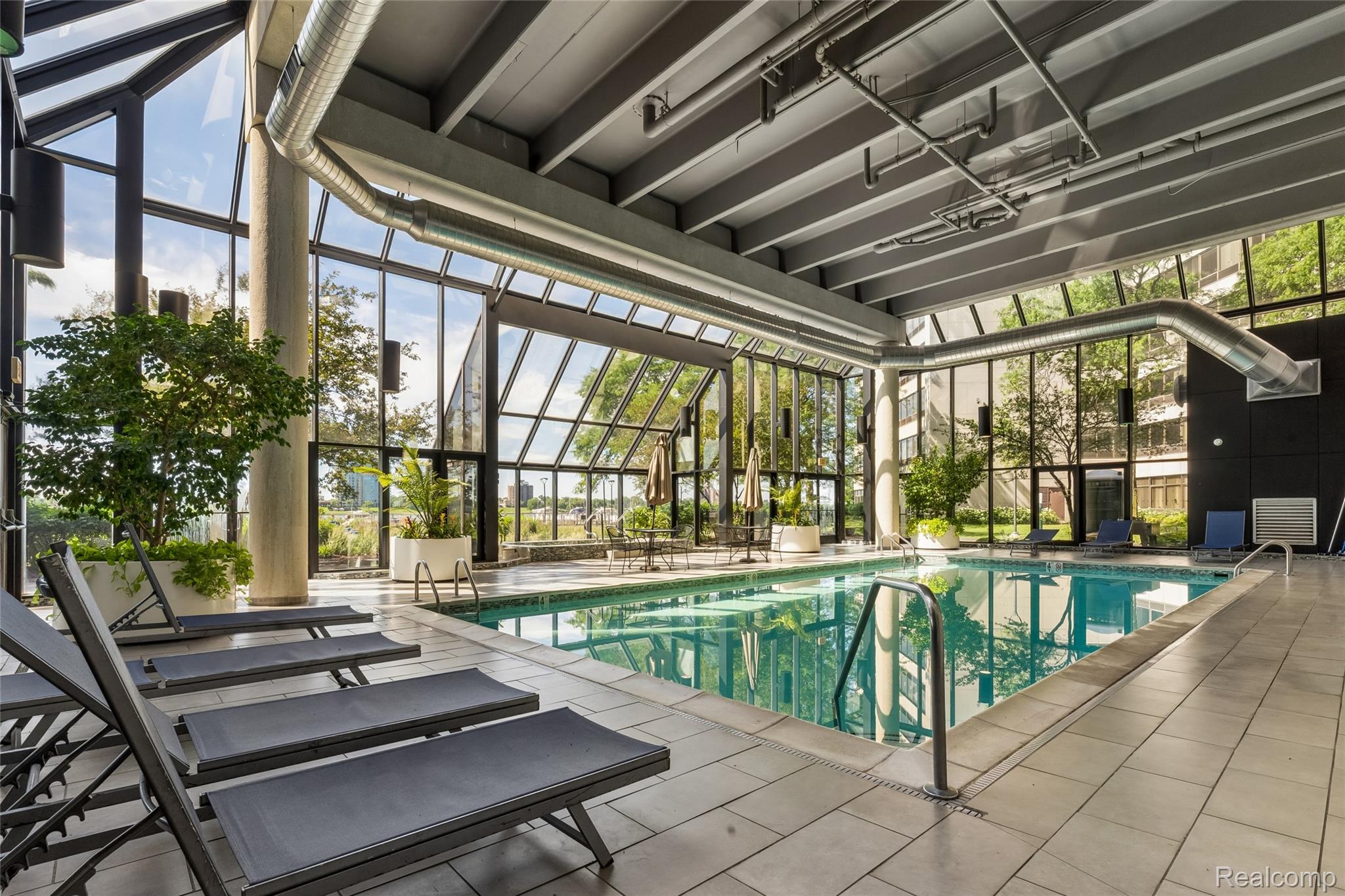 1001 W Jefferson Avenue Unit: 300-7H