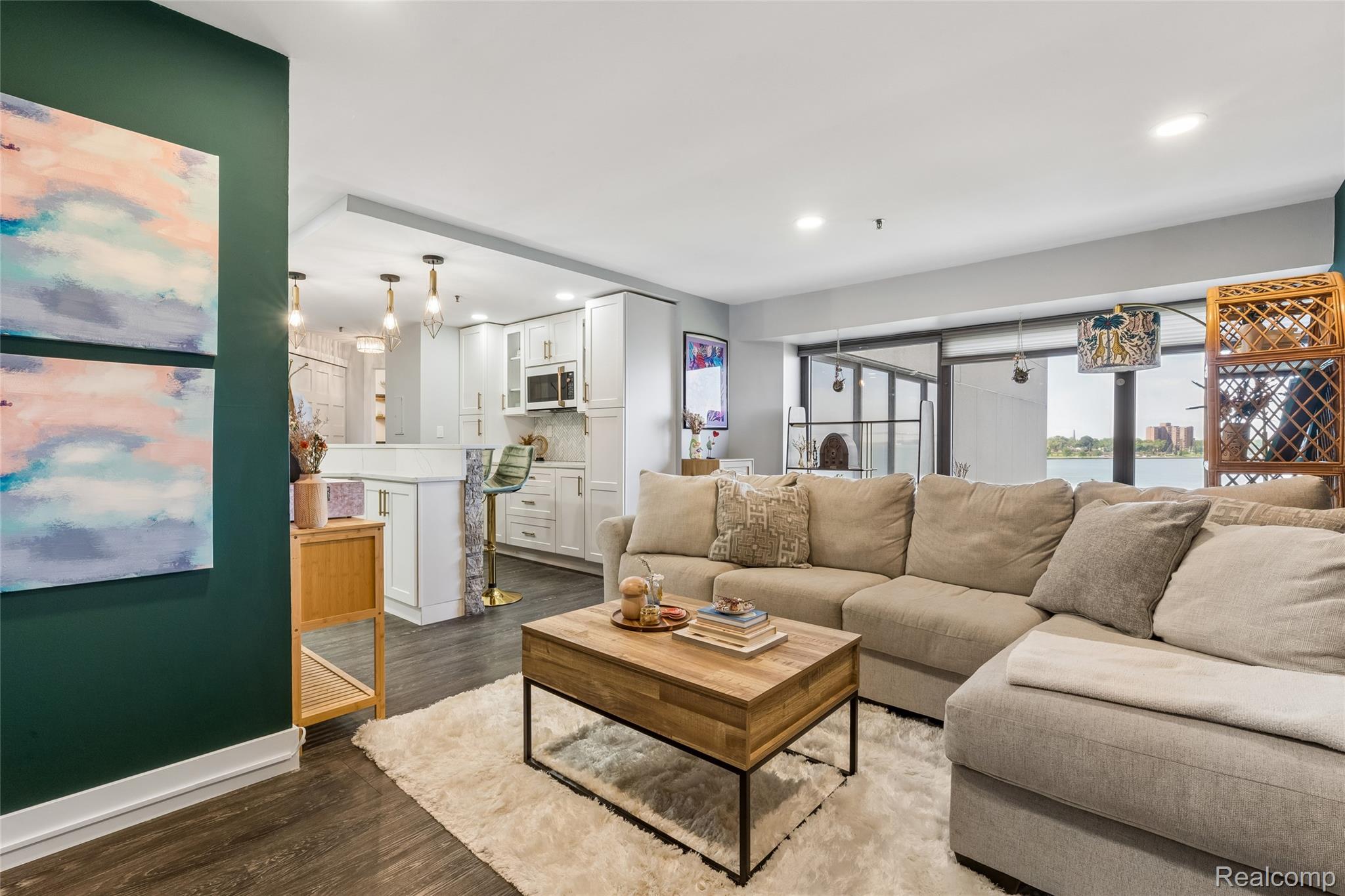 1001 W Jefferson Avenue Unit: 300-7H
