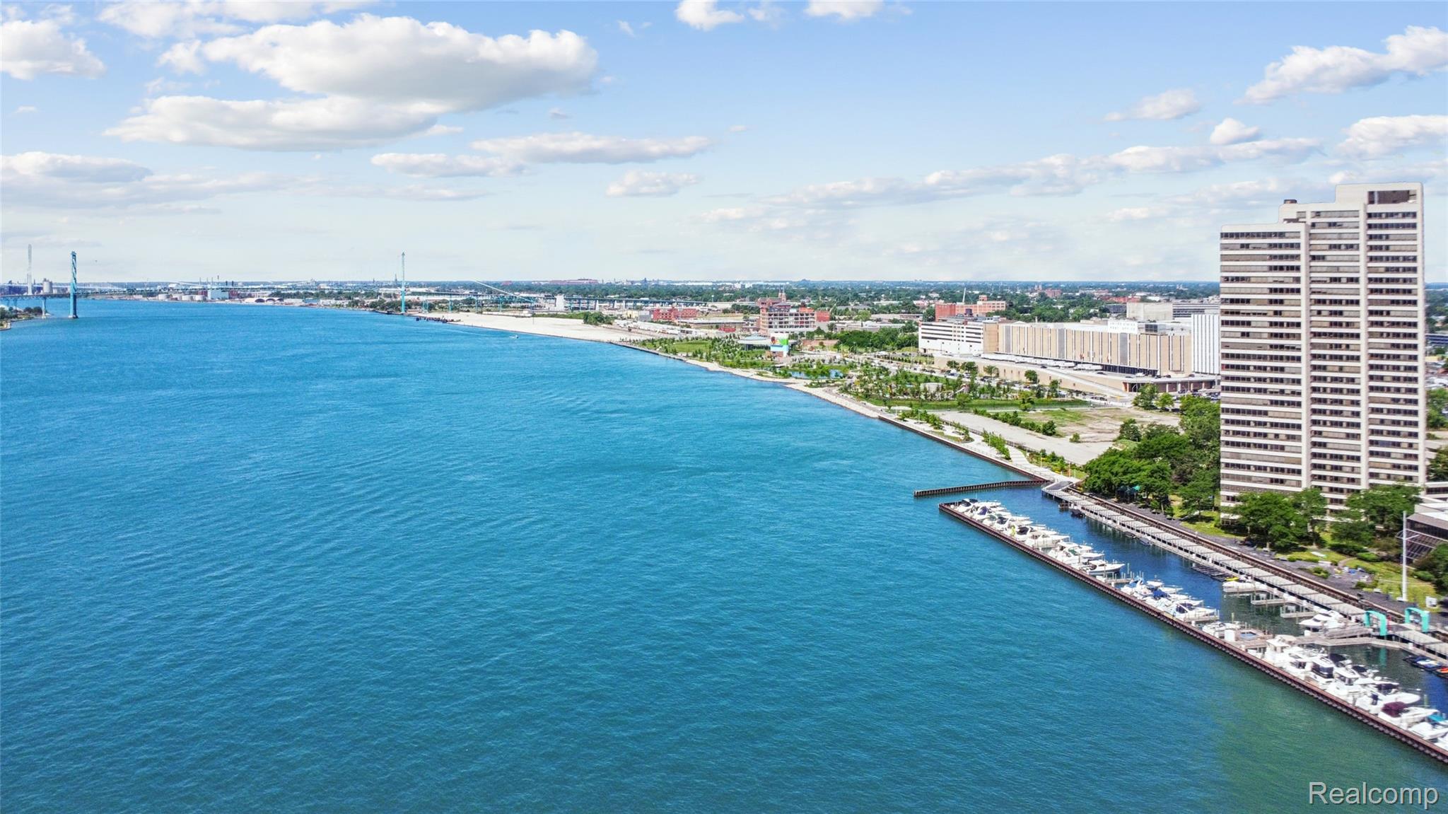 1001 W Jefferson Avenue Unit: 300-7H