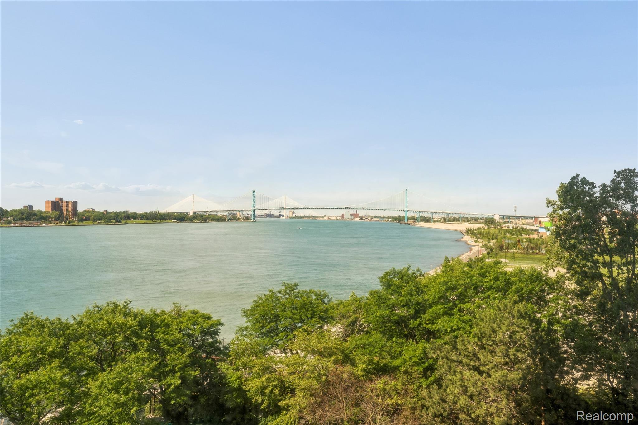 1001 W Jefferson Avenue Unit: 300-7H
