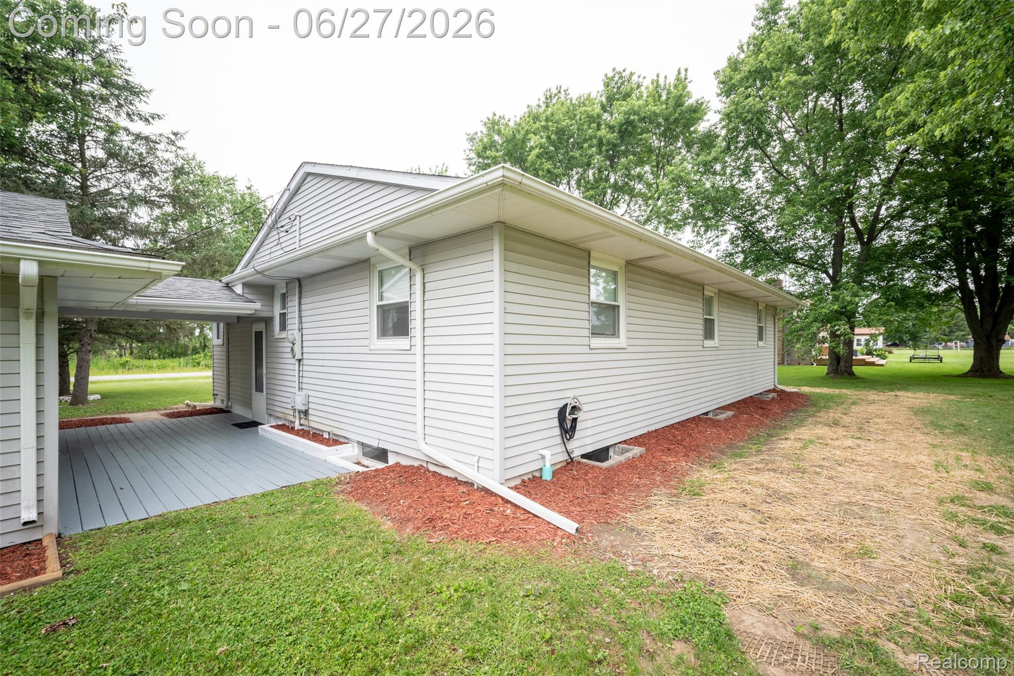 10086 N Lewis Road