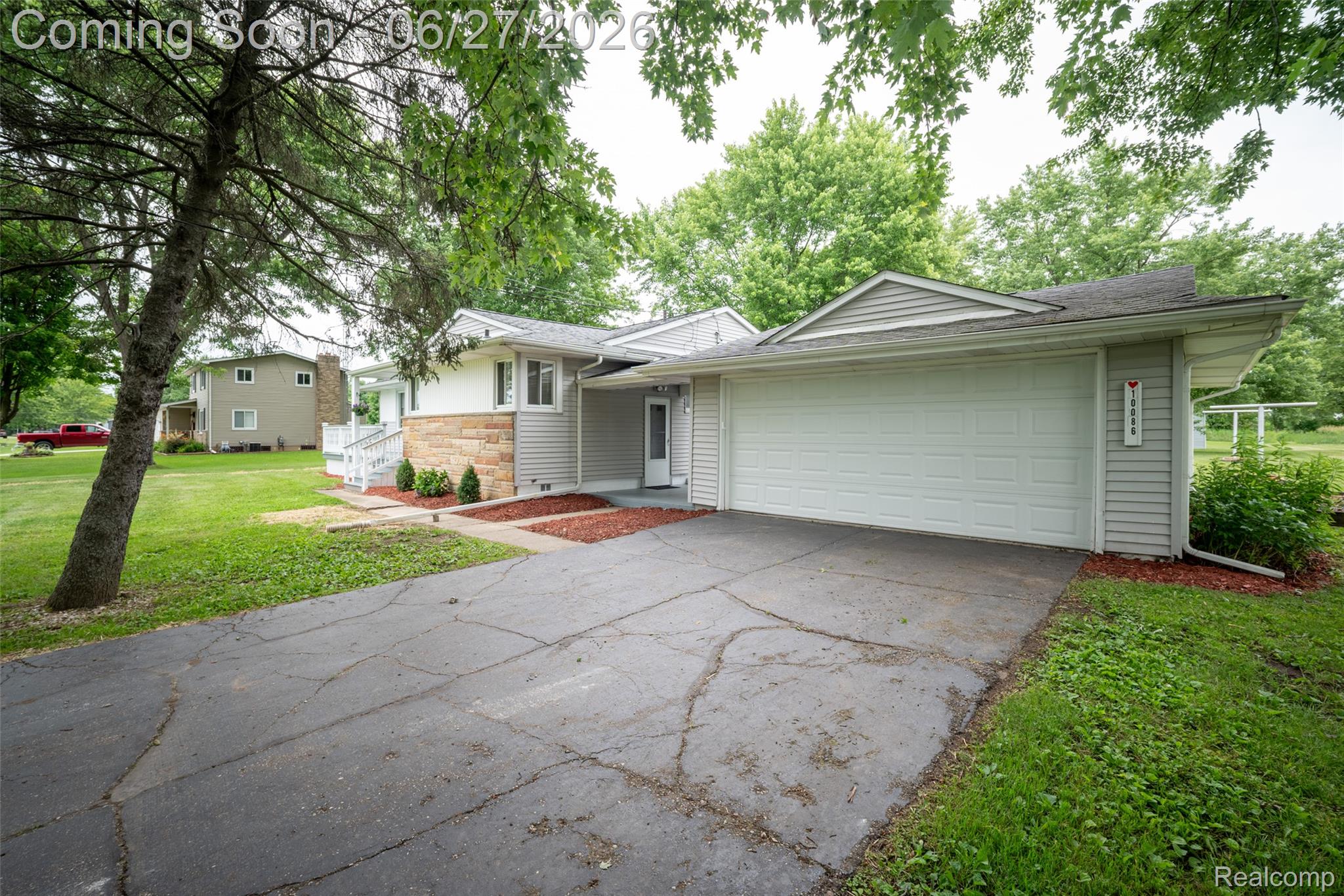 10086 N Lewis Road