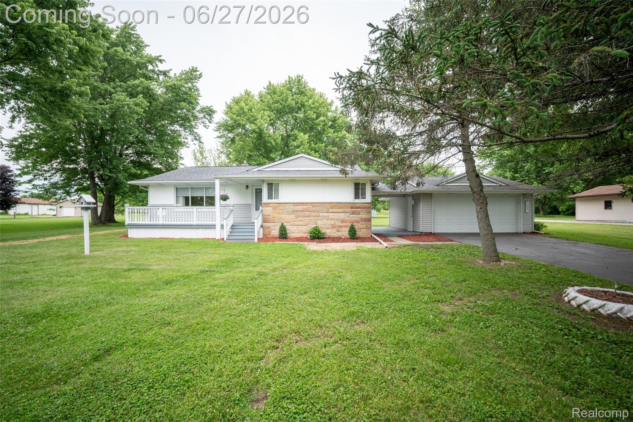 10086 N Lewis Road