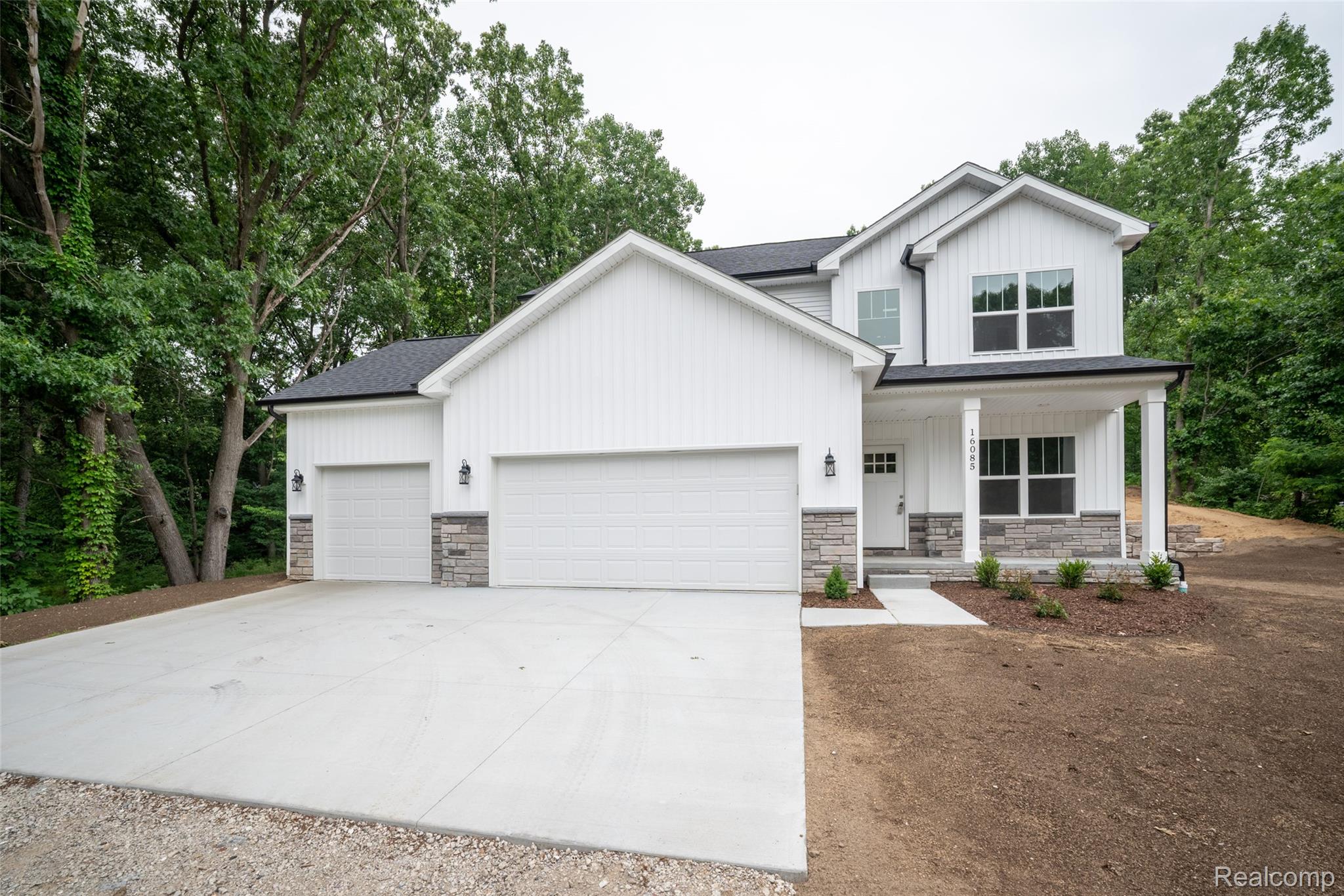 16085 Catalpa Ridge Drive