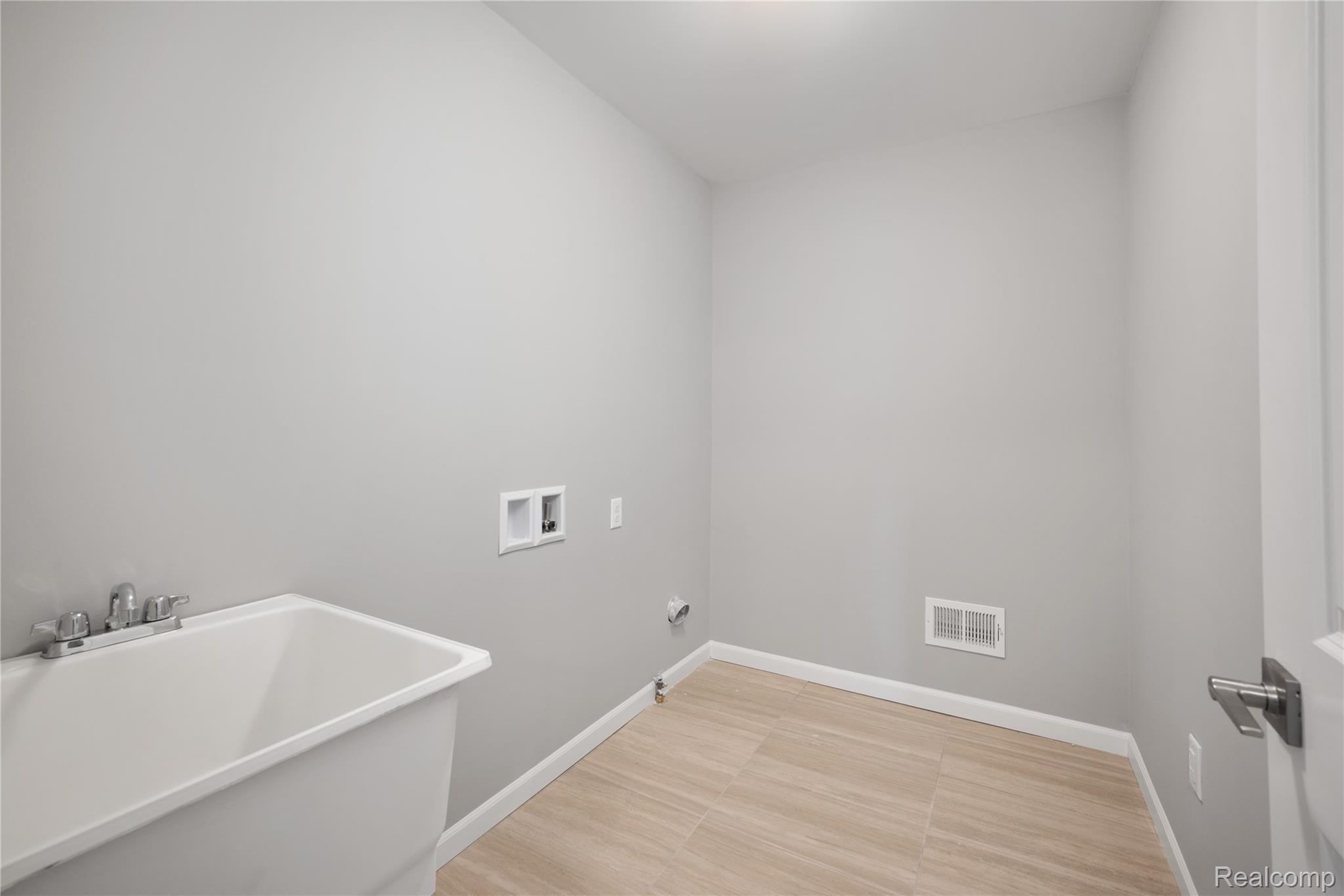 16085 Catalpa Ridge Drive