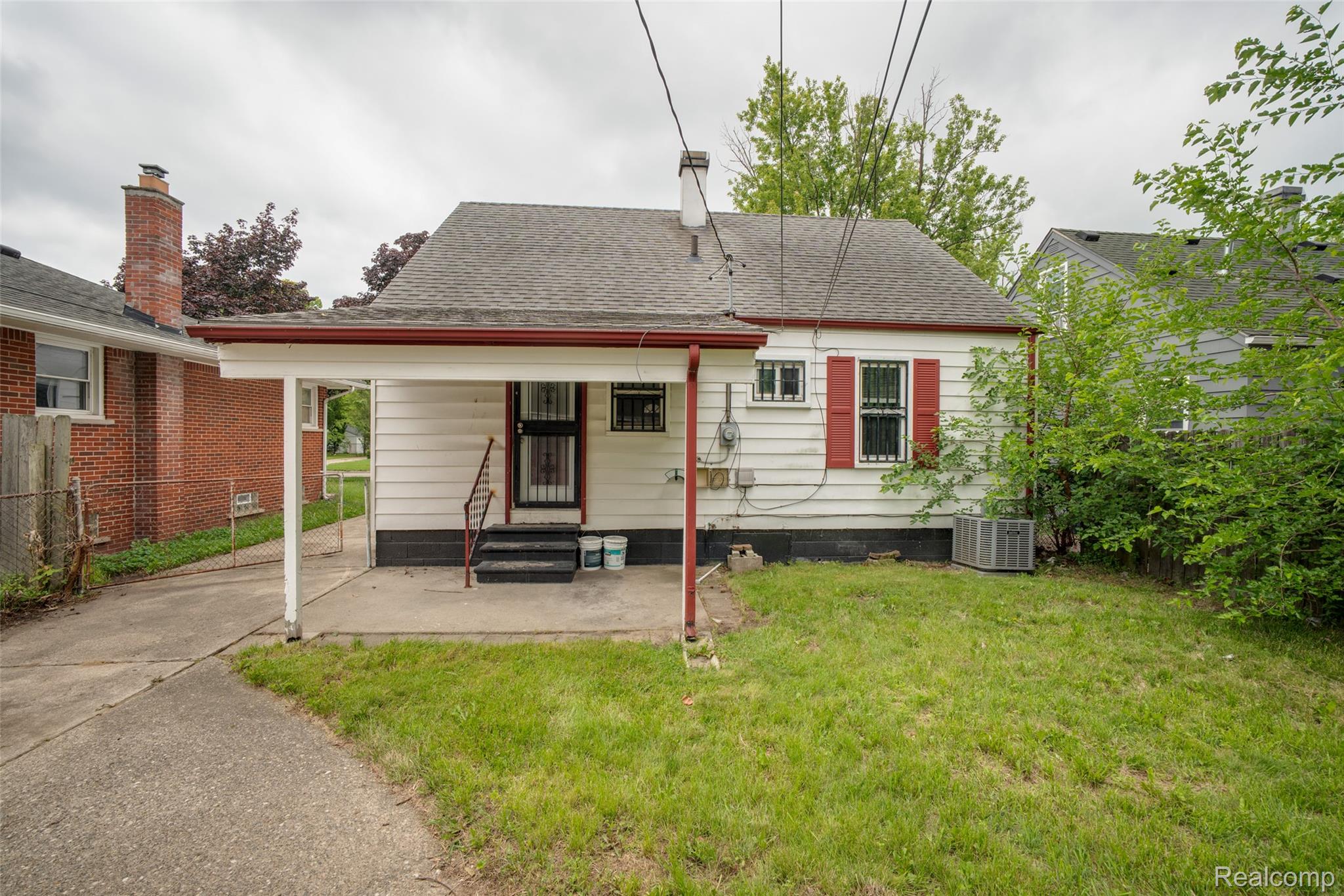 3149 POPLAR Avenue