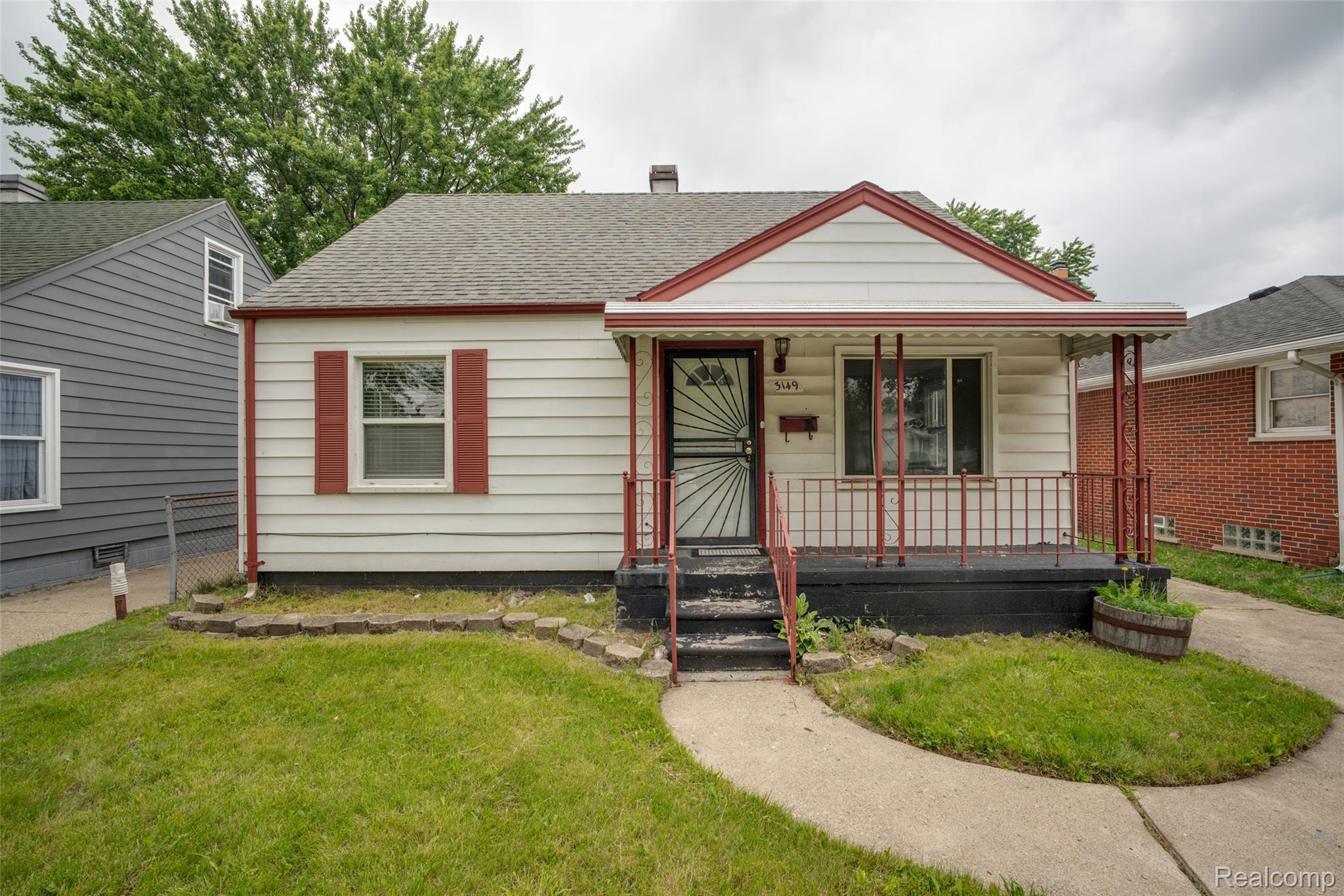 3149 POPLAR Avenue
