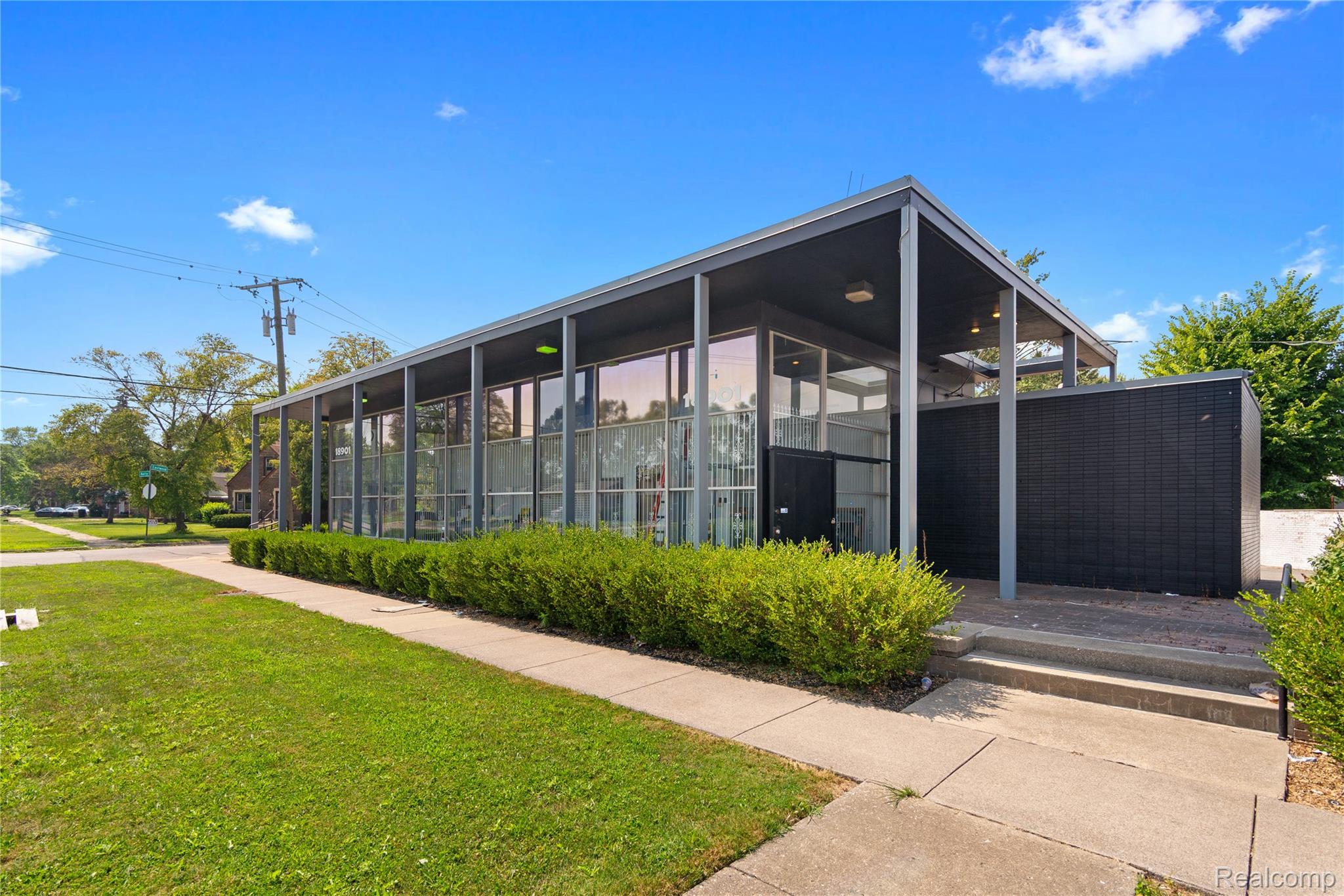 18901 Kelly Road