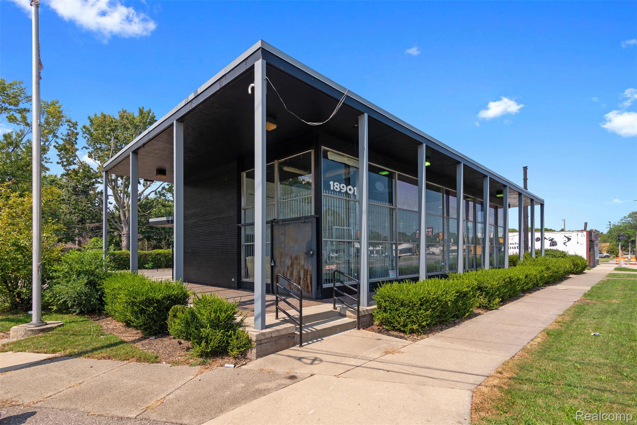 18901 Kelly Road