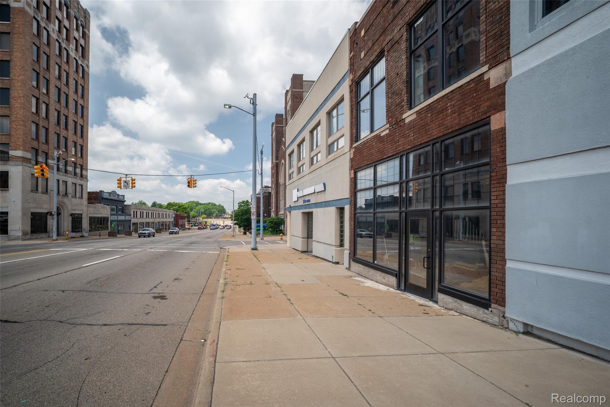 24 W Huron Street