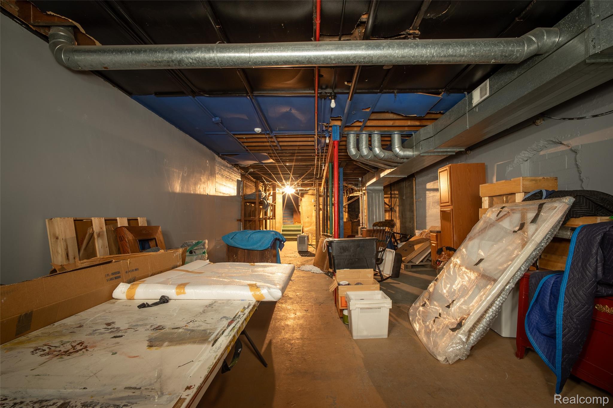 24 W Huron Street