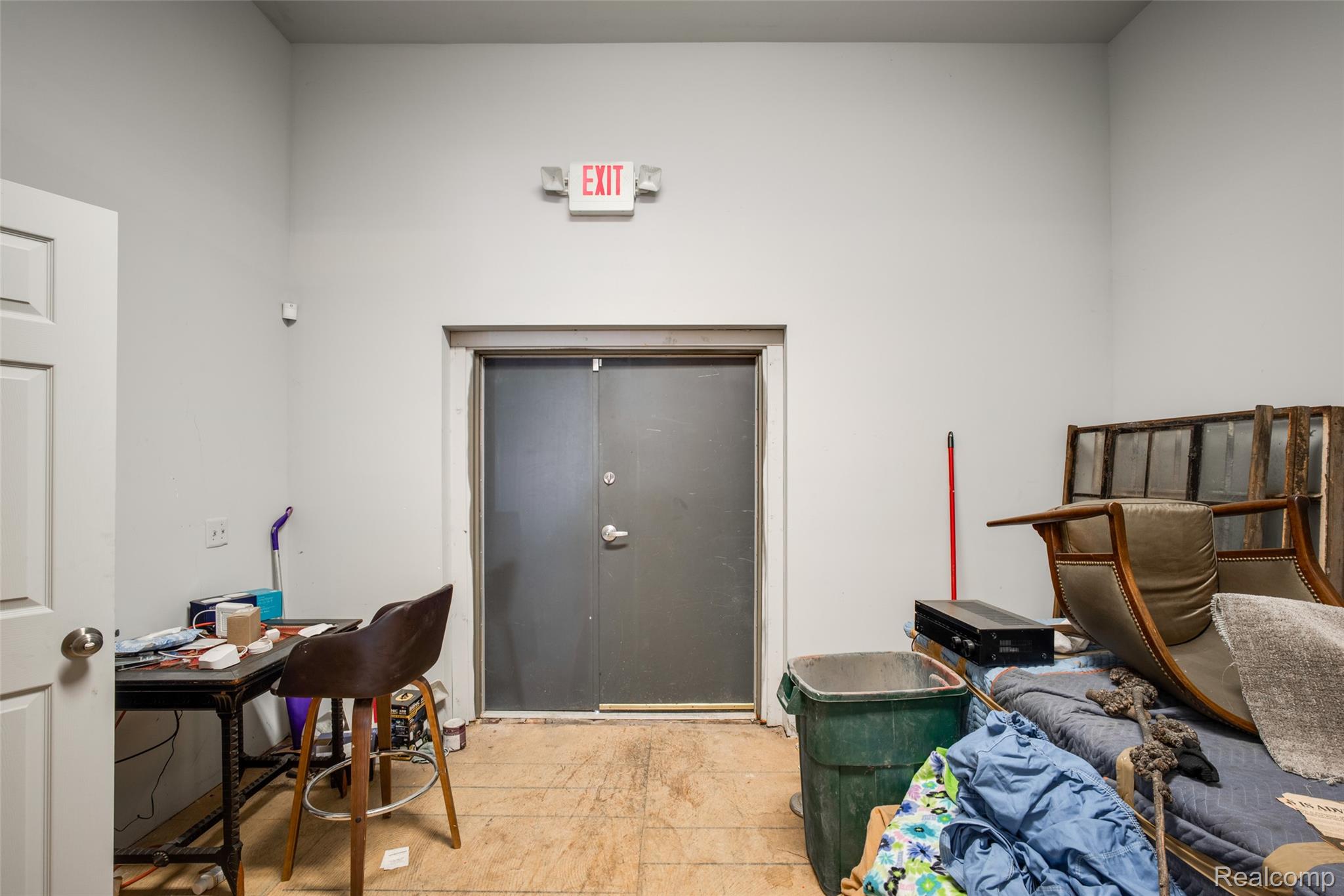 24 W Huron Street