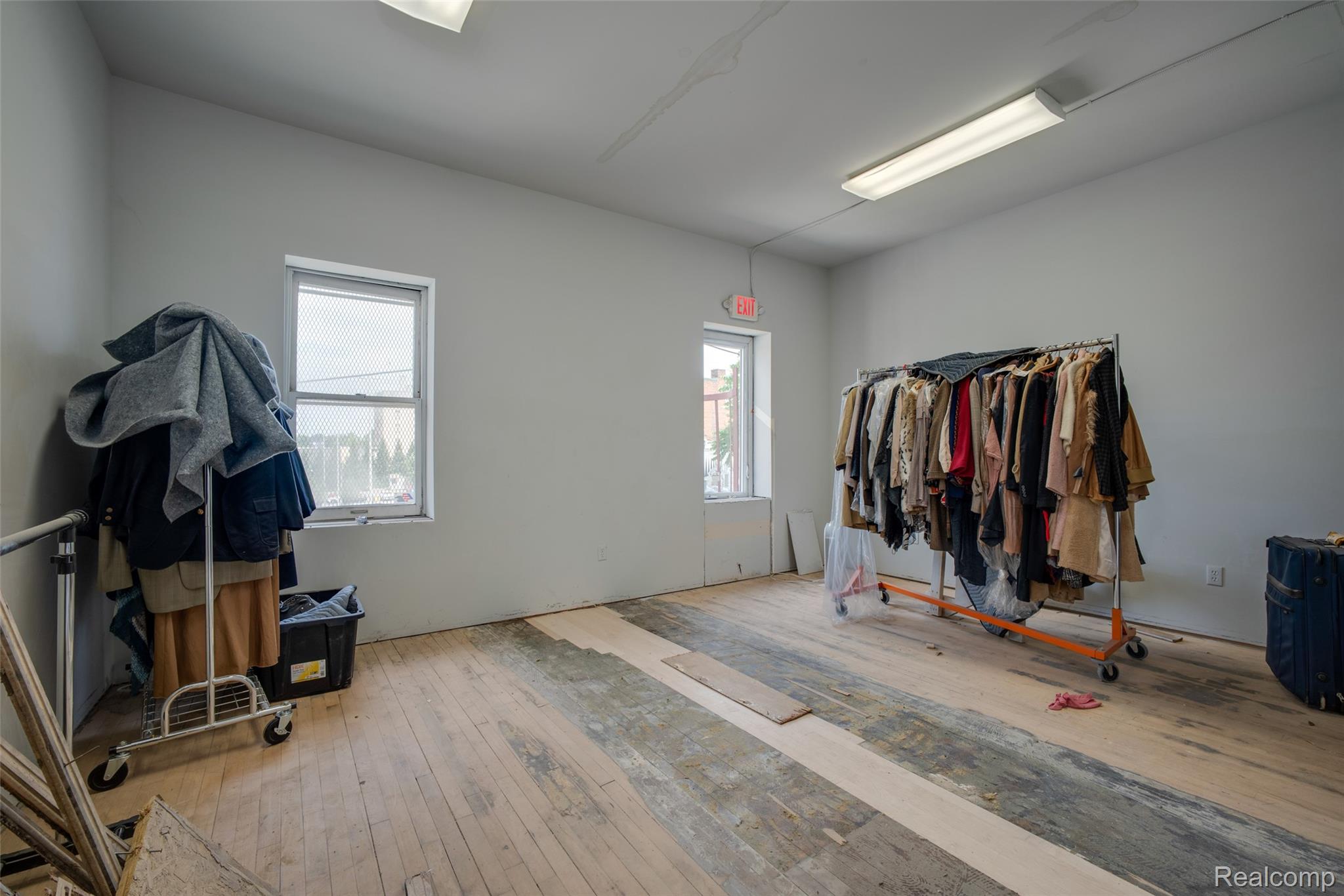 24 W Huron Street