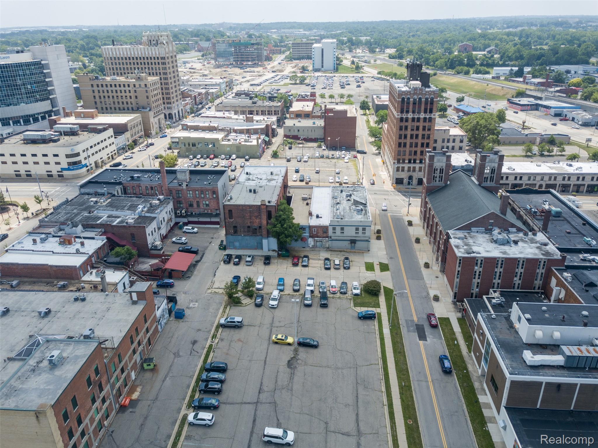 24 W Huron Street