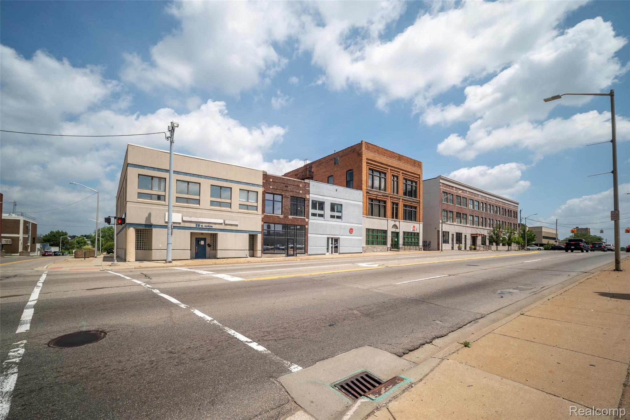 24 W Huron Street