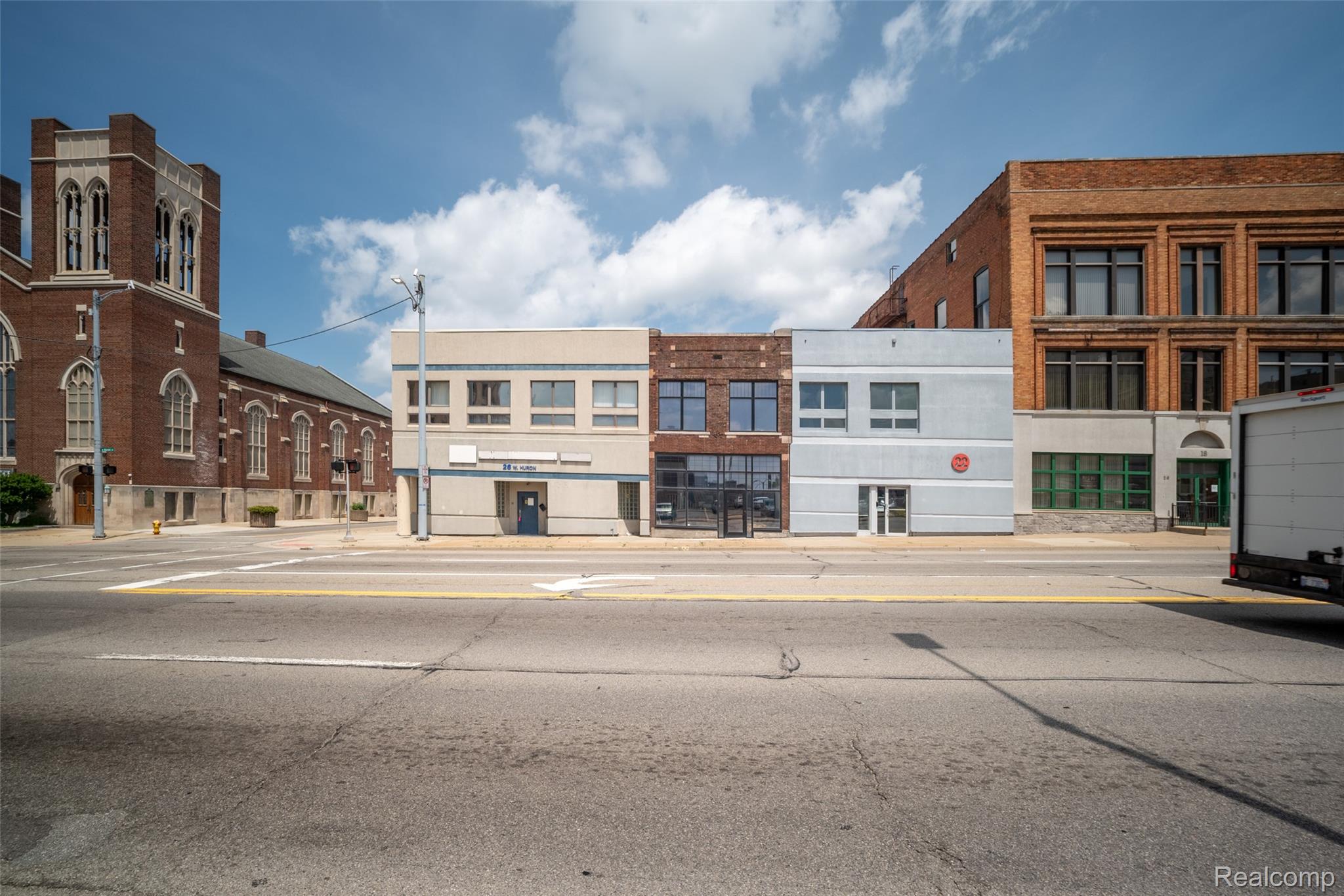 24 W Huron Street