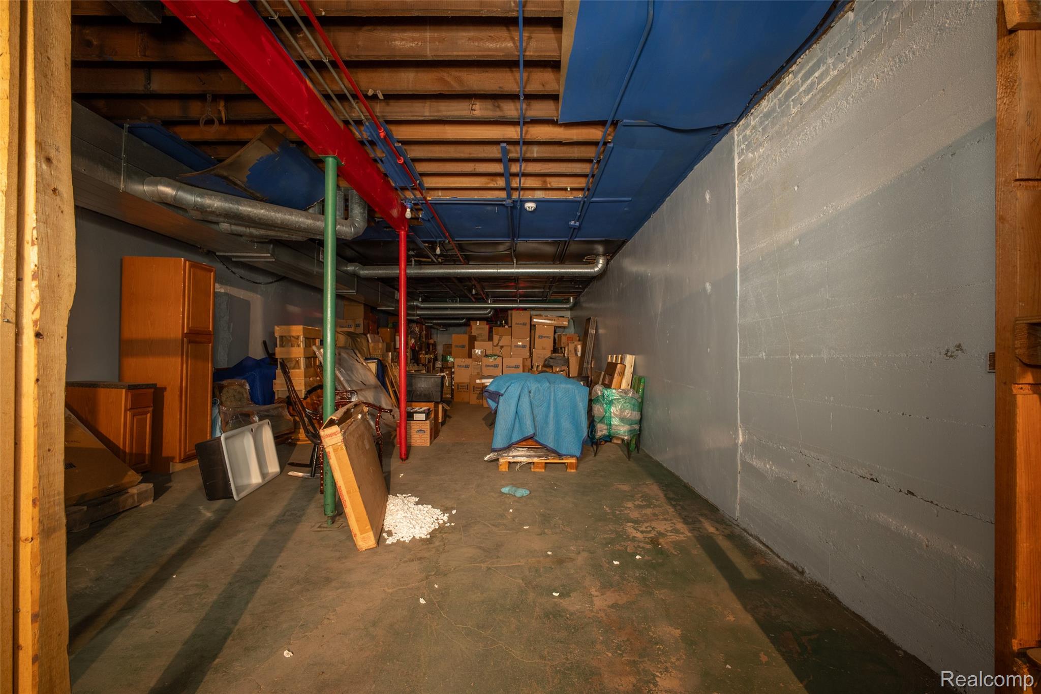 24 W Huron Street