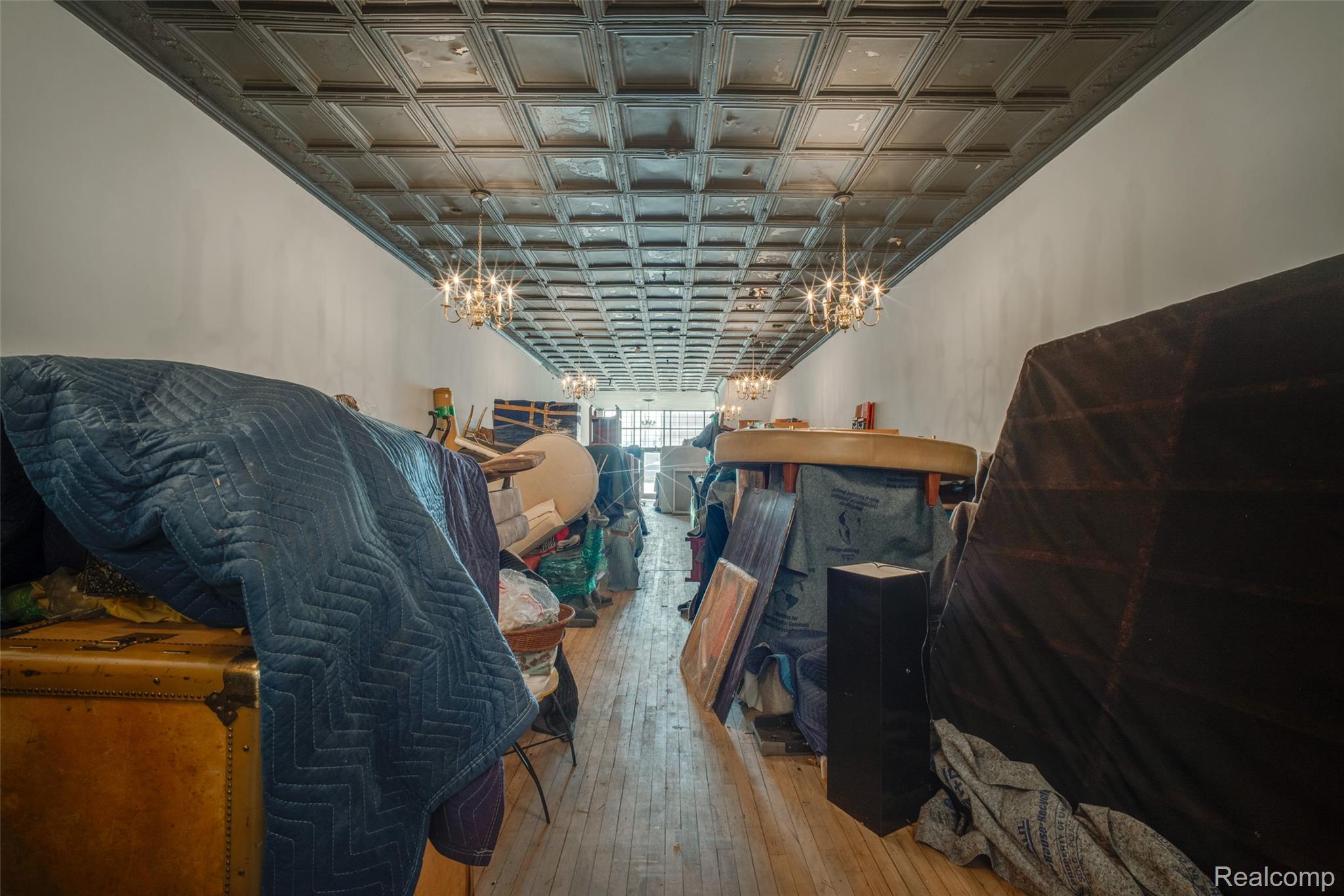 24 W Huron Street