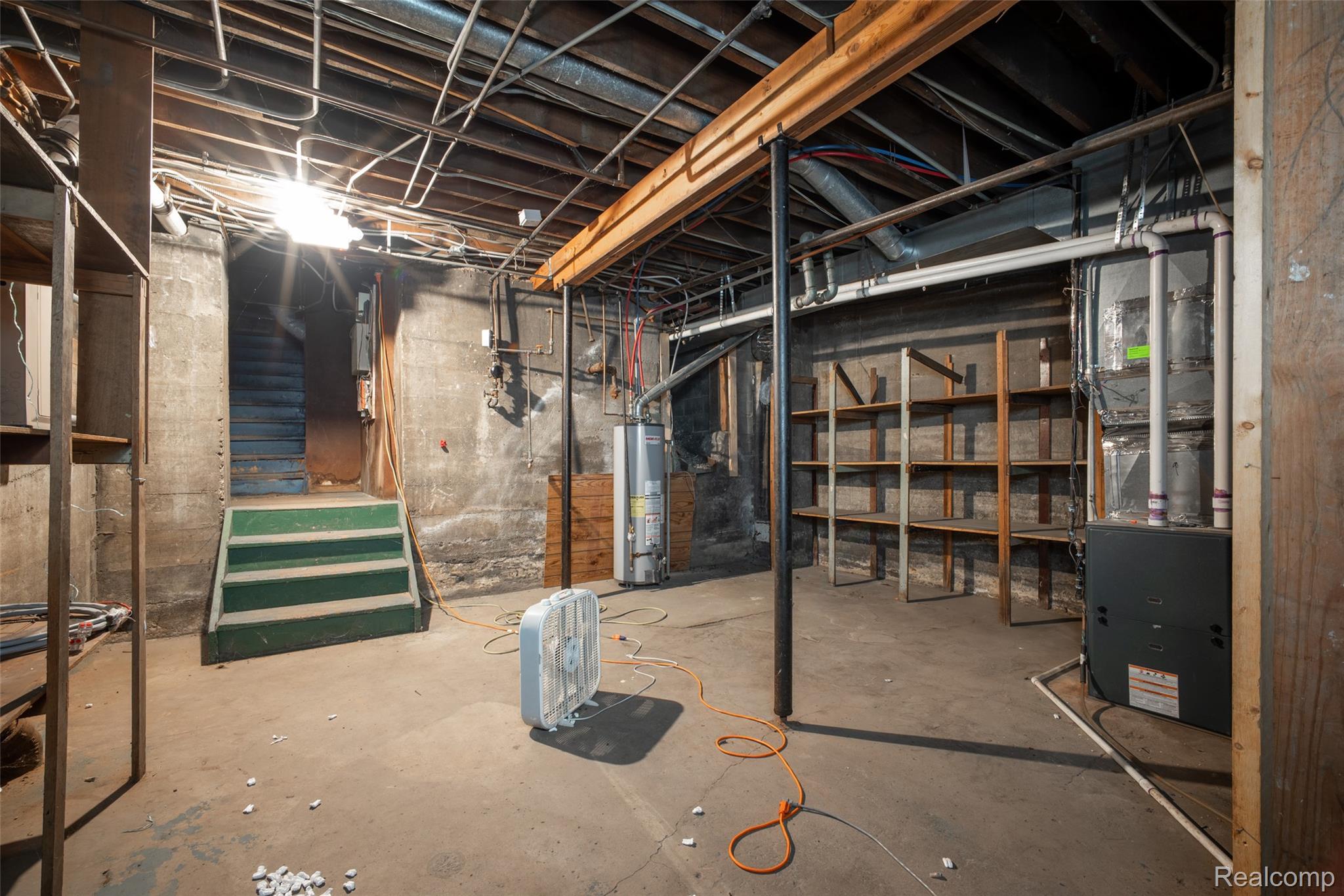 24 W Huron Street