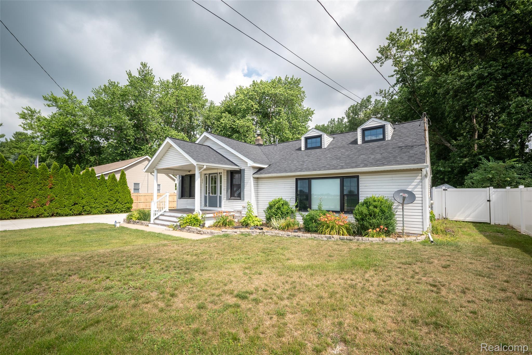 354 W Erie Road
