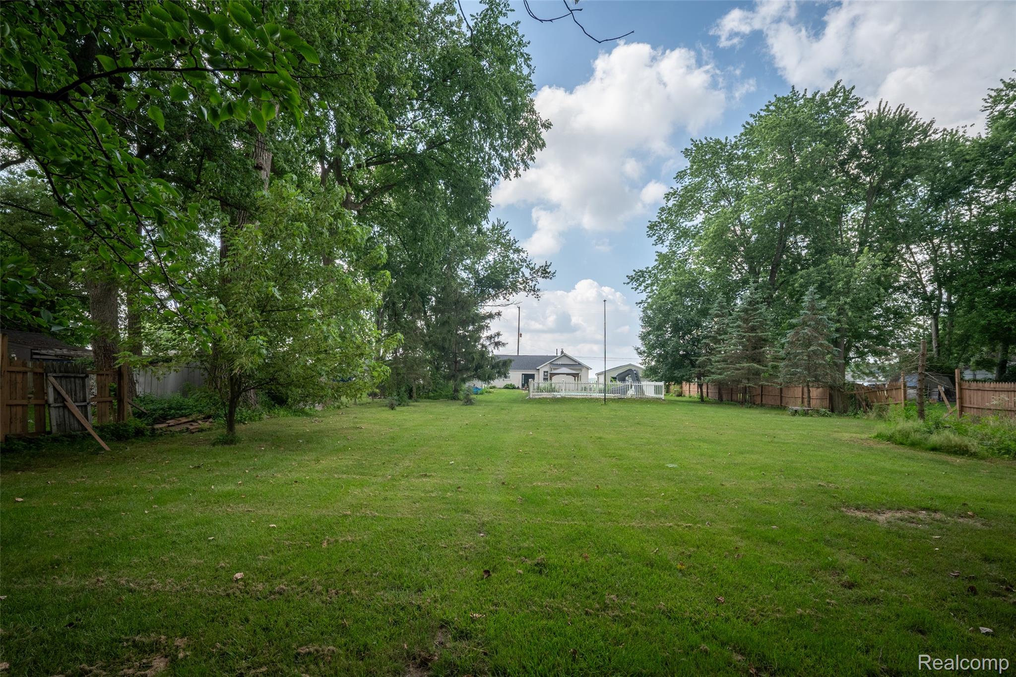 354 W Erie Road