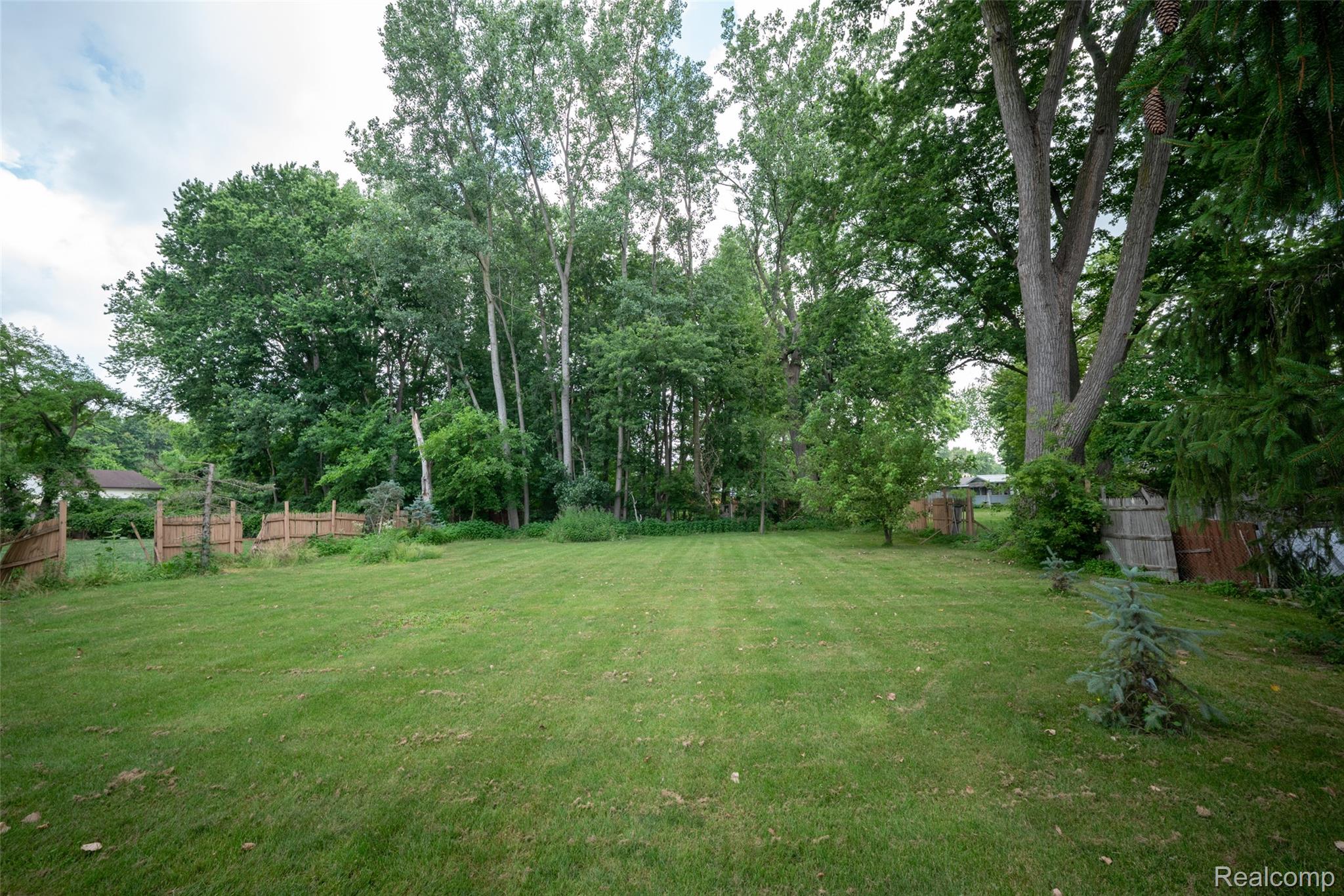 354 W Erie Road