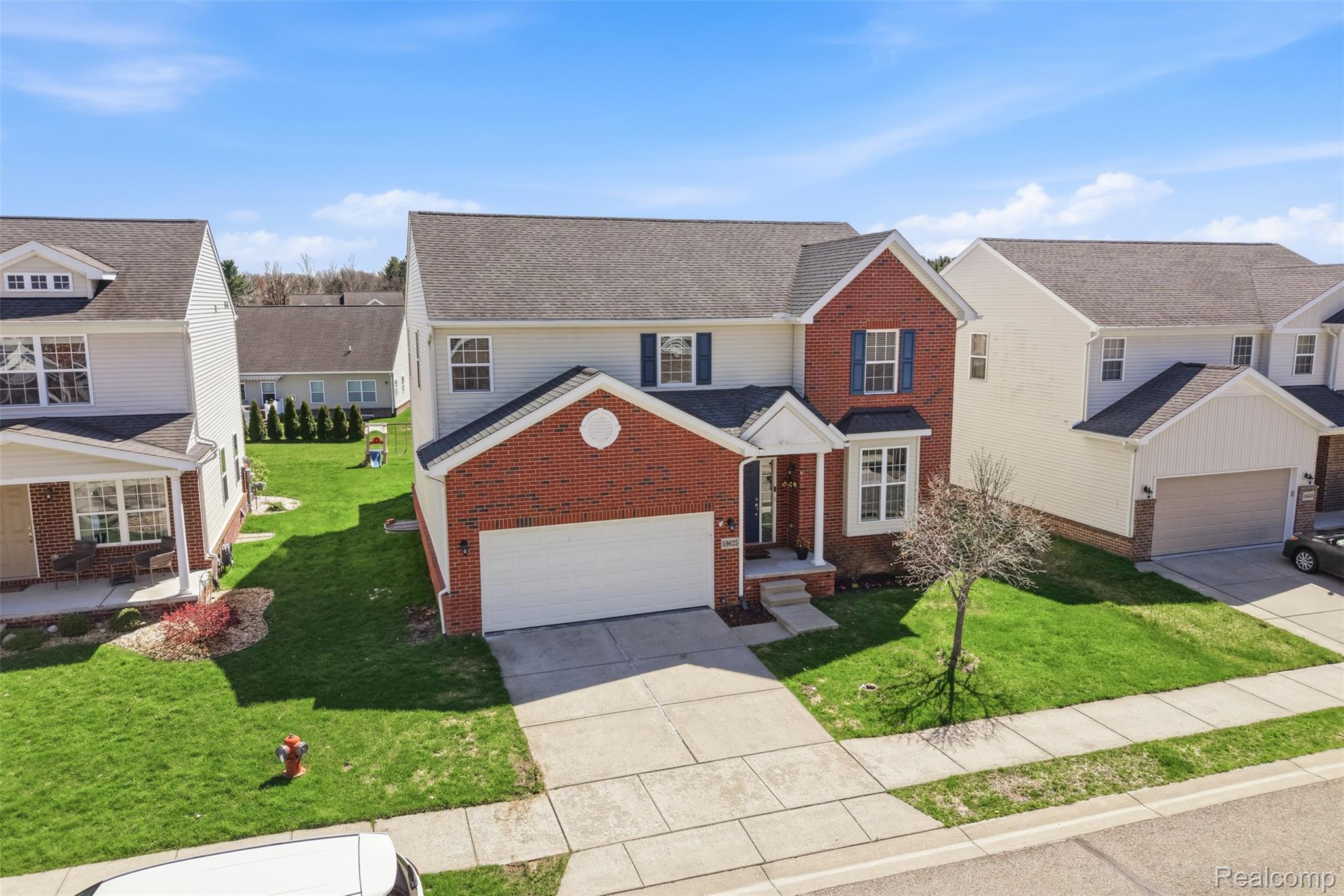 59625 Twin Pines Drive